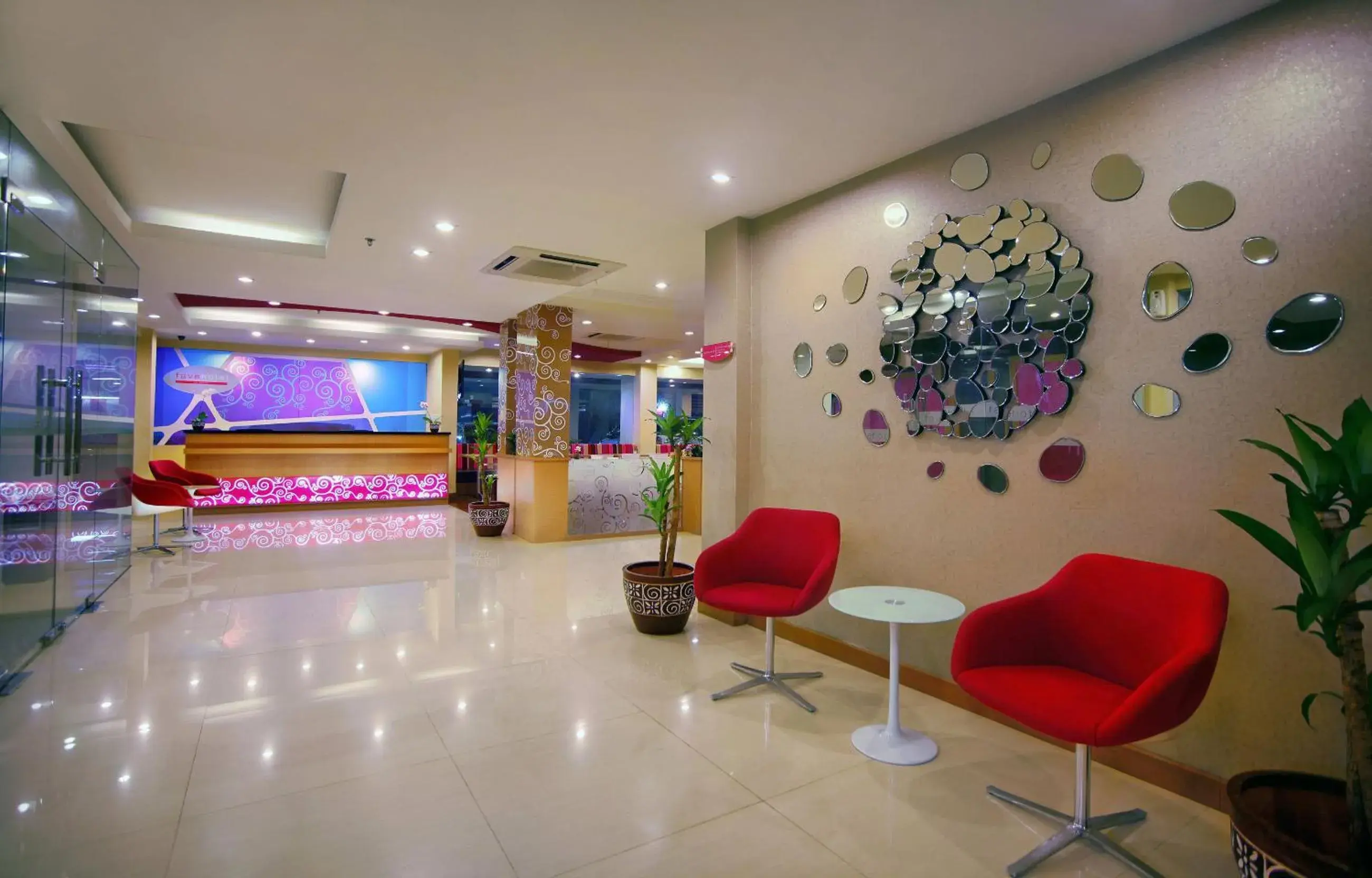 Lobby or reception in favehotel Kelapa Gading Lobby or reception in favehotel Kelapa Gading