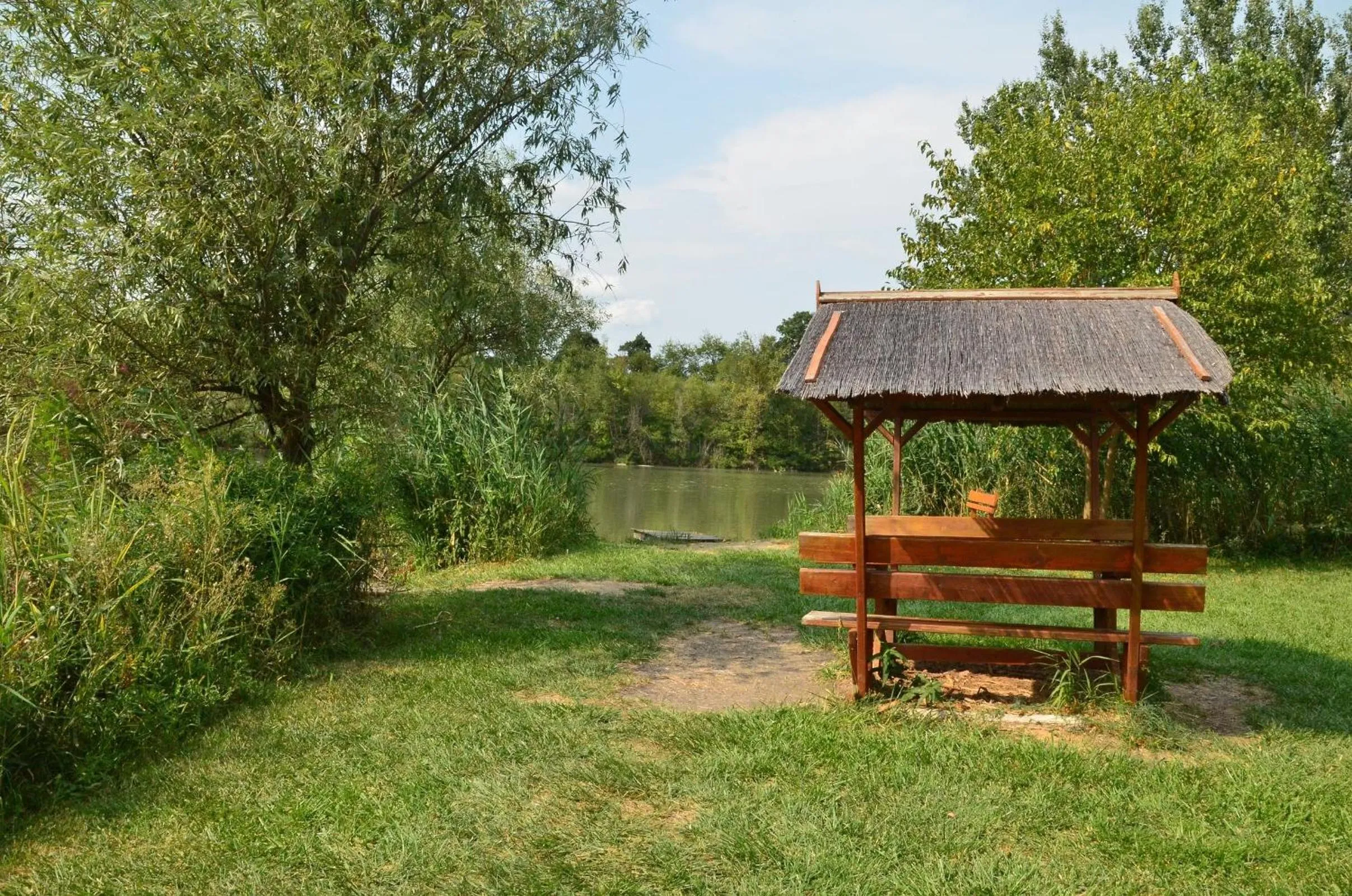 Antal-tavi Fogadó és Horgászparadicsom