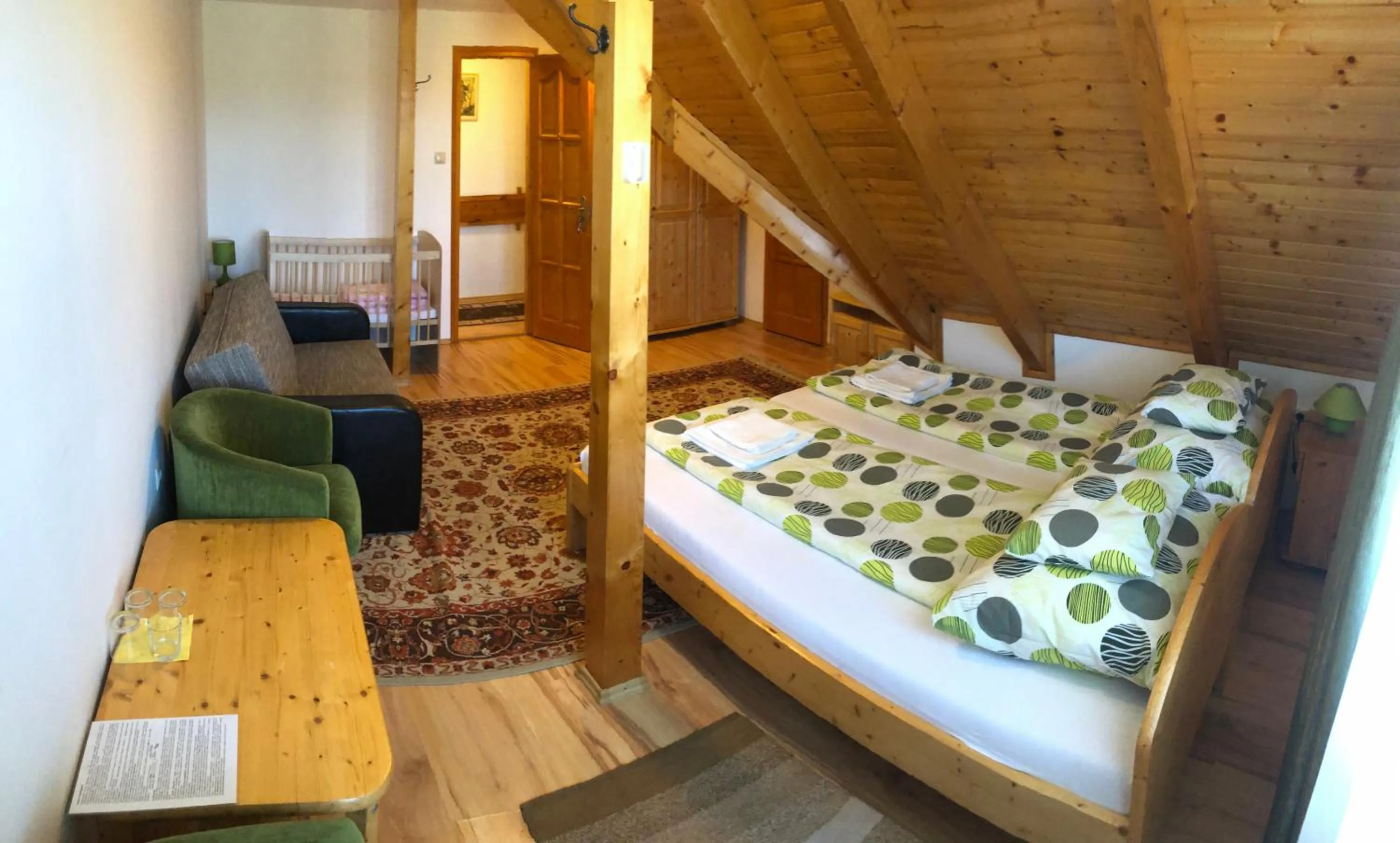 Bed in Antal-tavi Fogadó és Horgászparadicsom