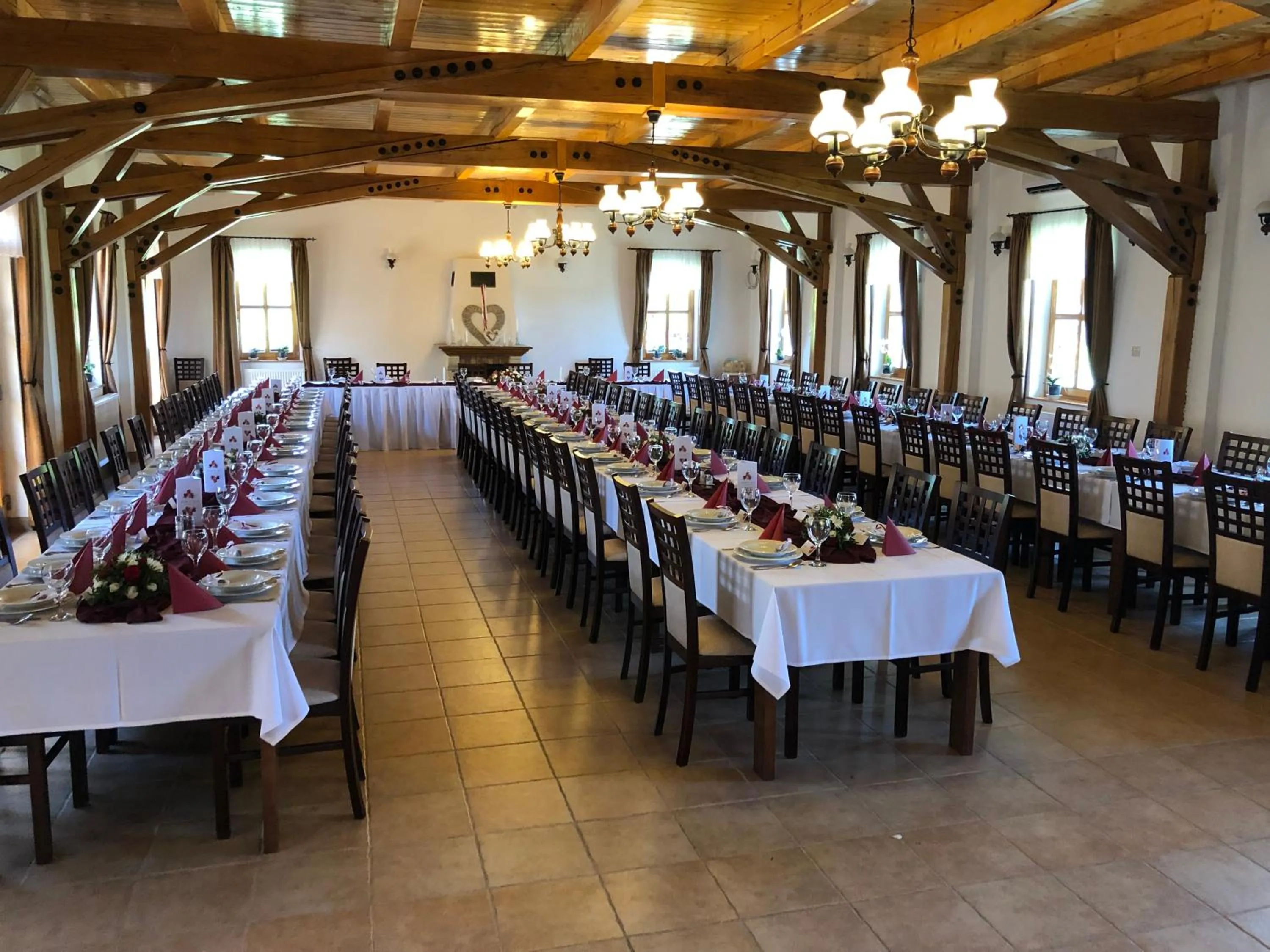 Antal-tavi Fogadó és Horgászparadicsom