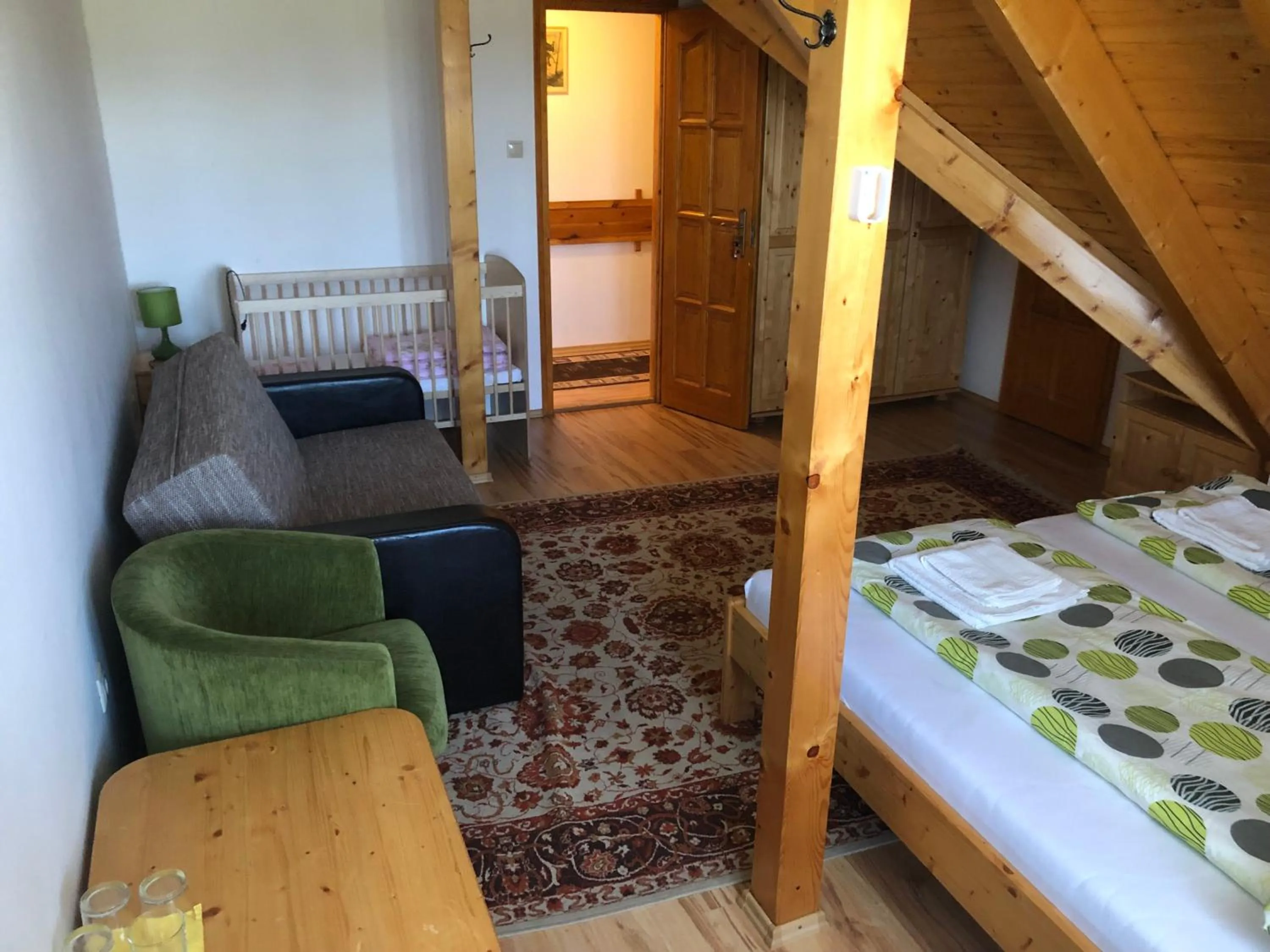 Bed in Antal-tavi Fogadó és Horgászparadicsom