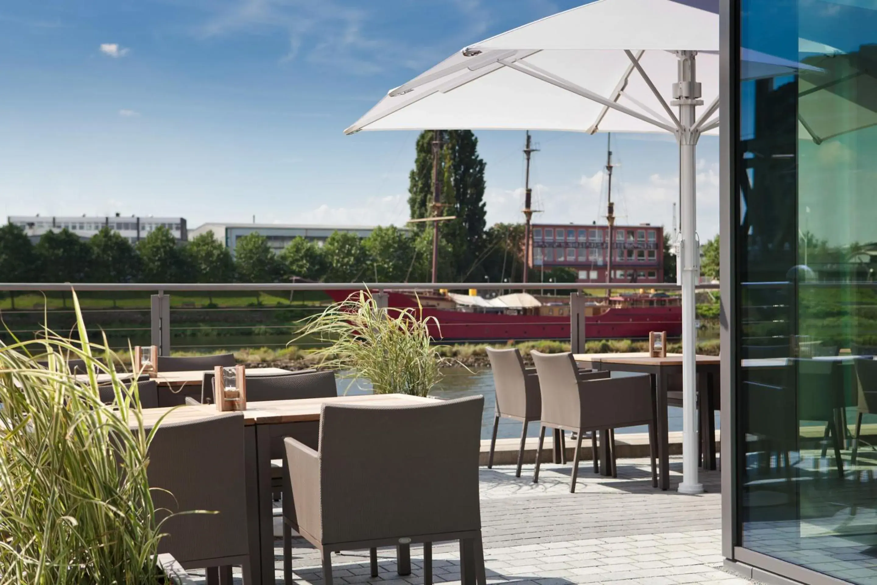 Restaurant/places to eat in Steigenberger Hotel Bremen Restaurant/places to eat in Steigenberger Hotel Bremen