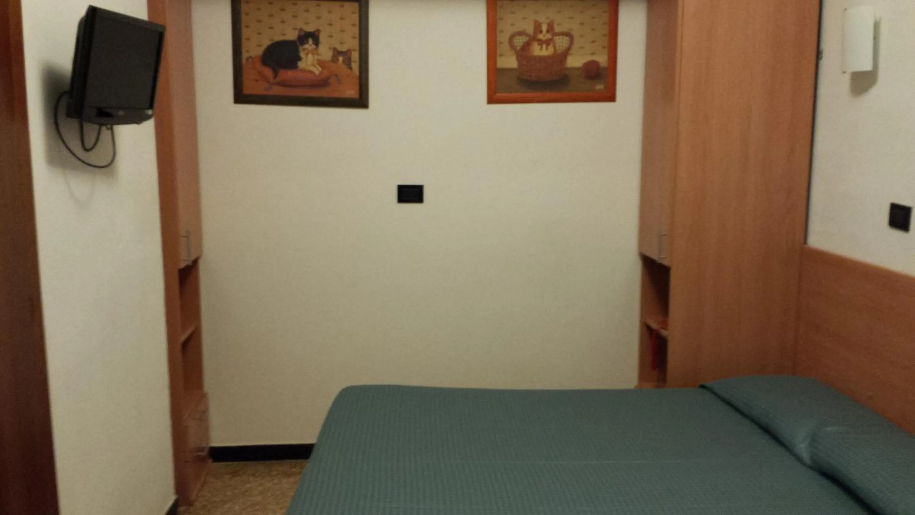 Photo of the whole room, Bed in Hotel Europa
