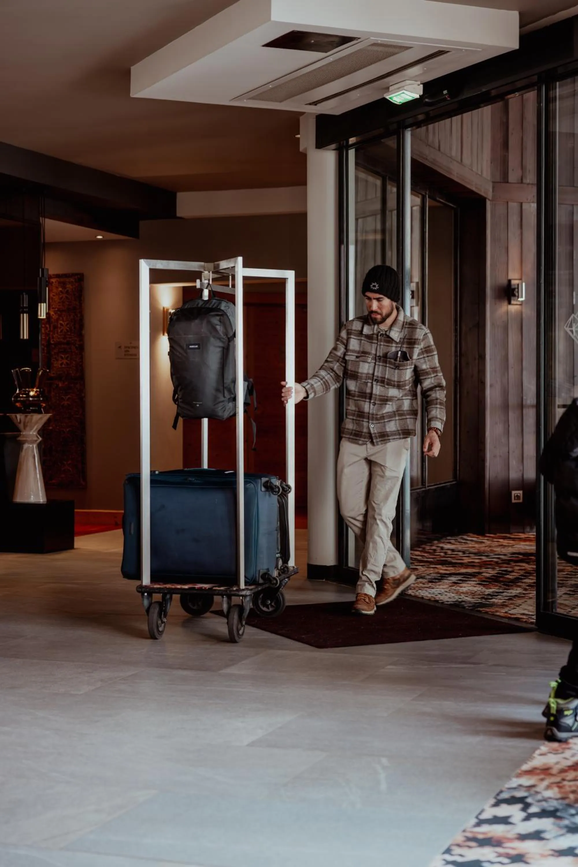 Lobby or reception in Hôtel Koh-I Nor by Les Etincelles