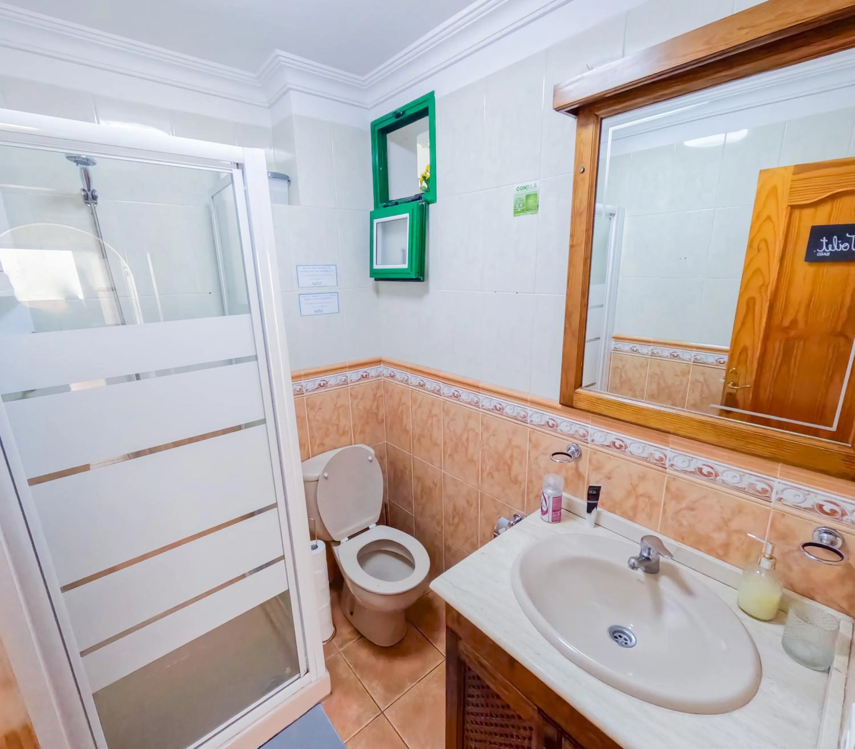 Public Bath in Arena Nest Hostel