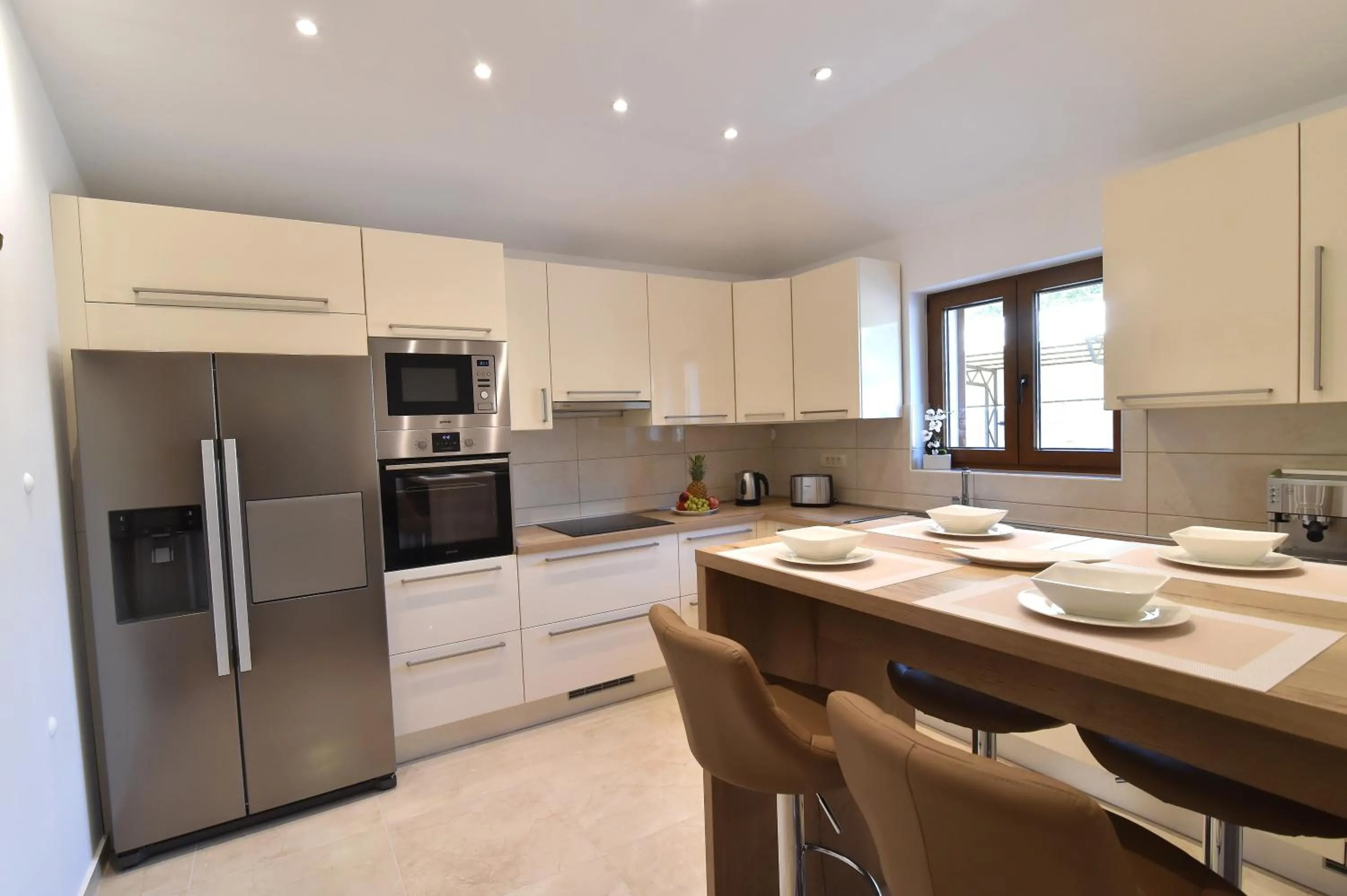 Kitchen or kitchenette in Villa Muskatel KRK -with heated covered pool
