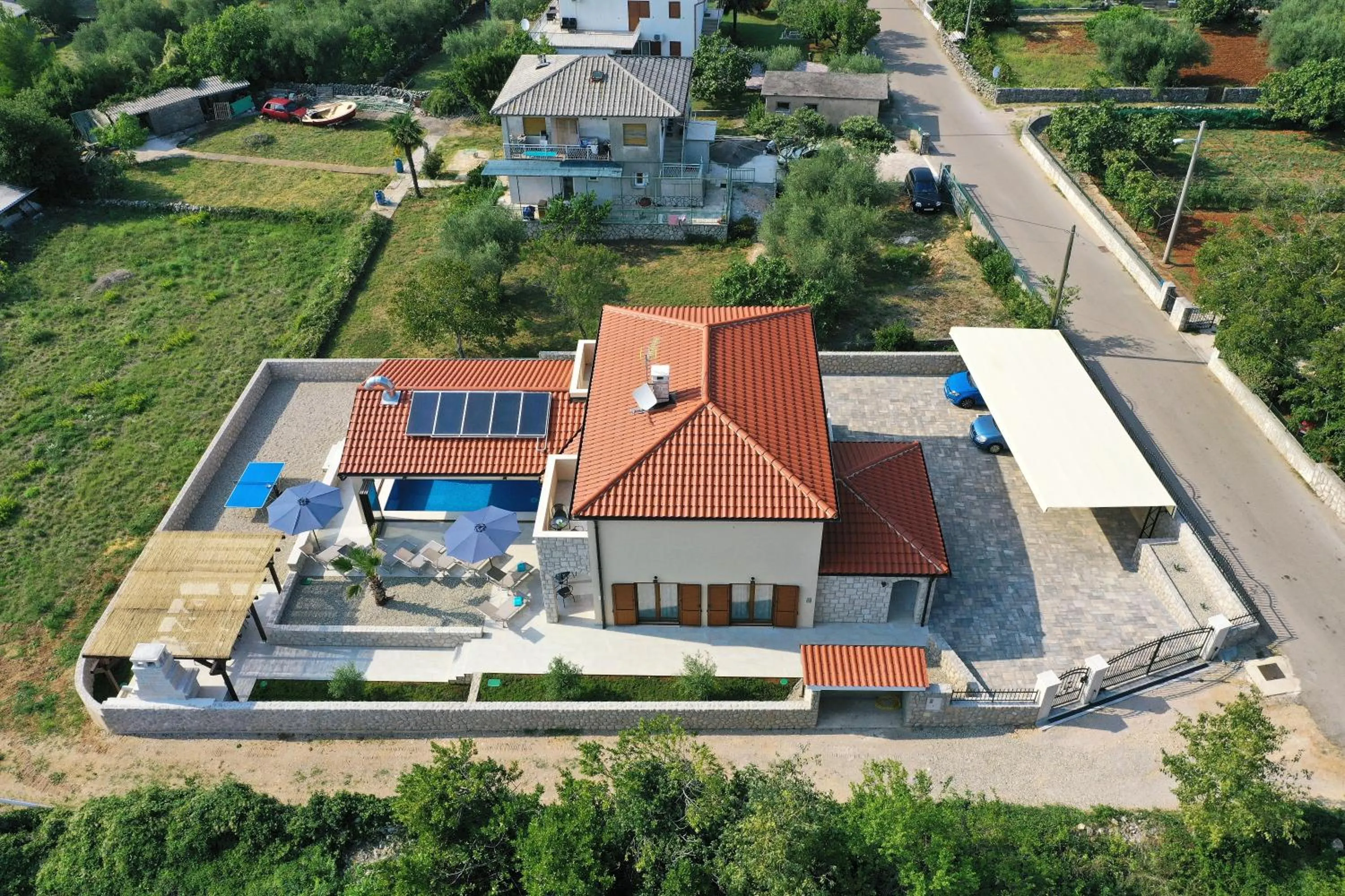 Property building in Villa Muskatel KRK -with heated covered pool