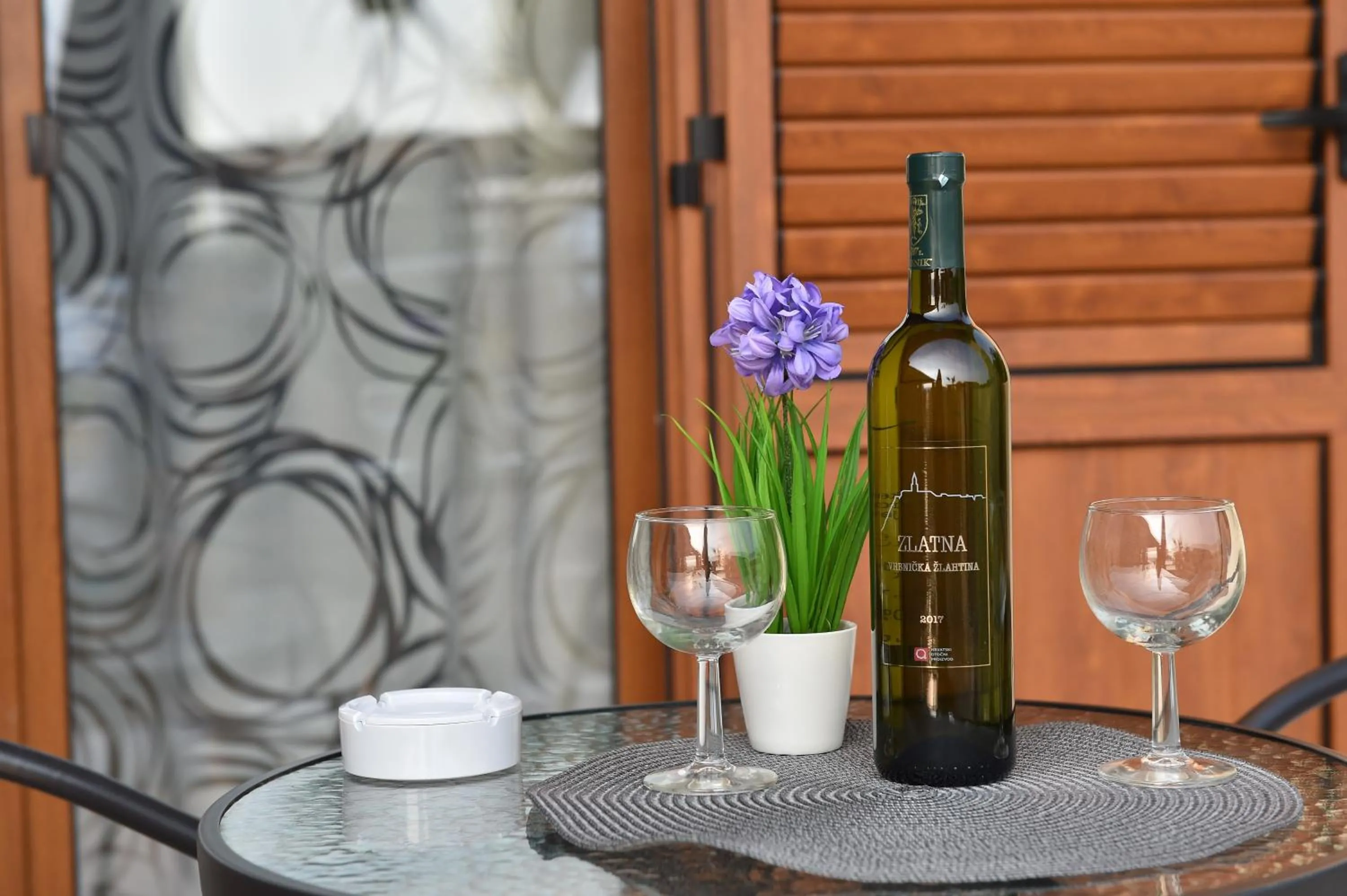 Villa Muskatel KRK -with heated covered pool