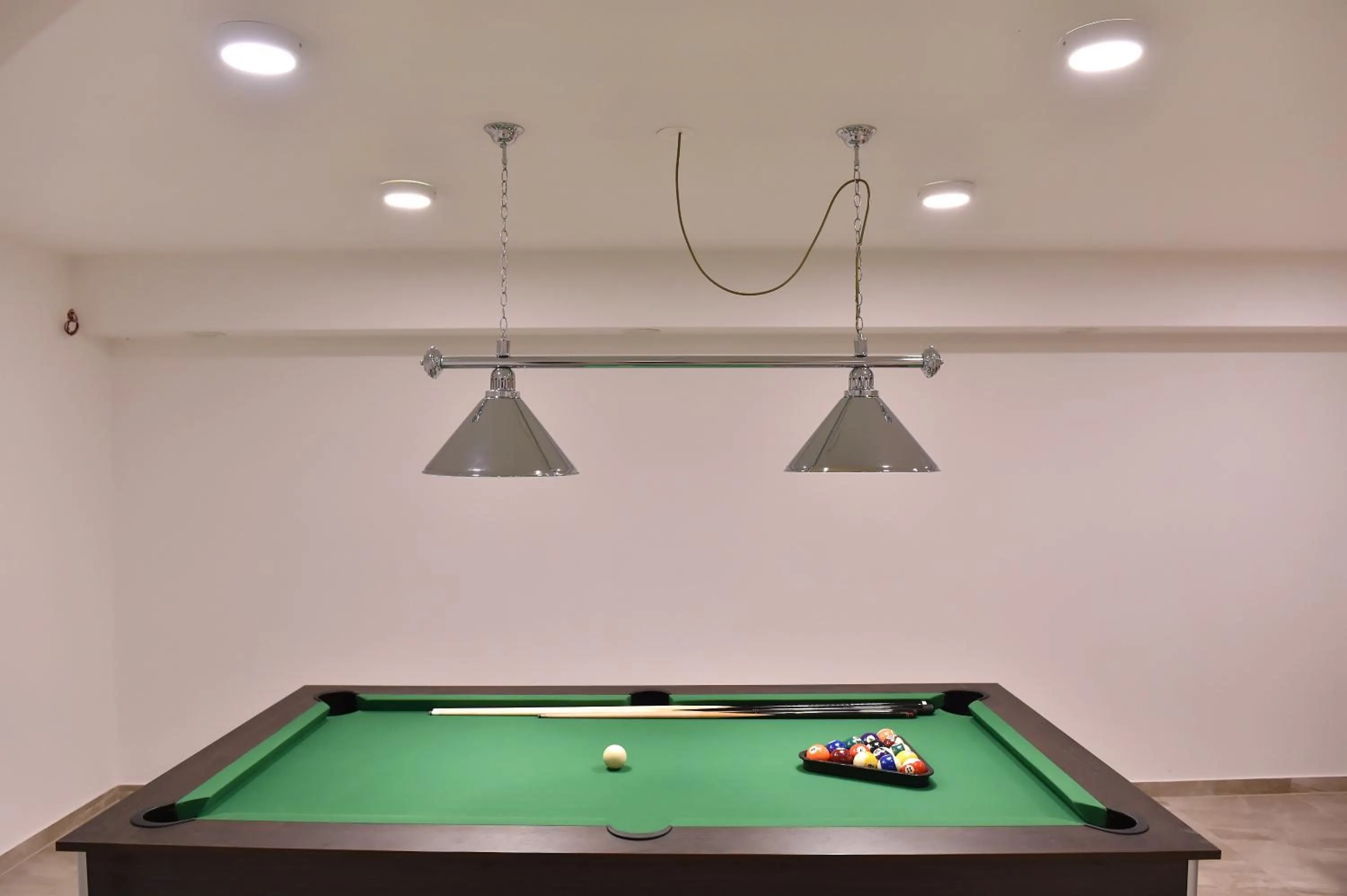 Billiard in Villa Muskatel KRK -with heated covered pool
