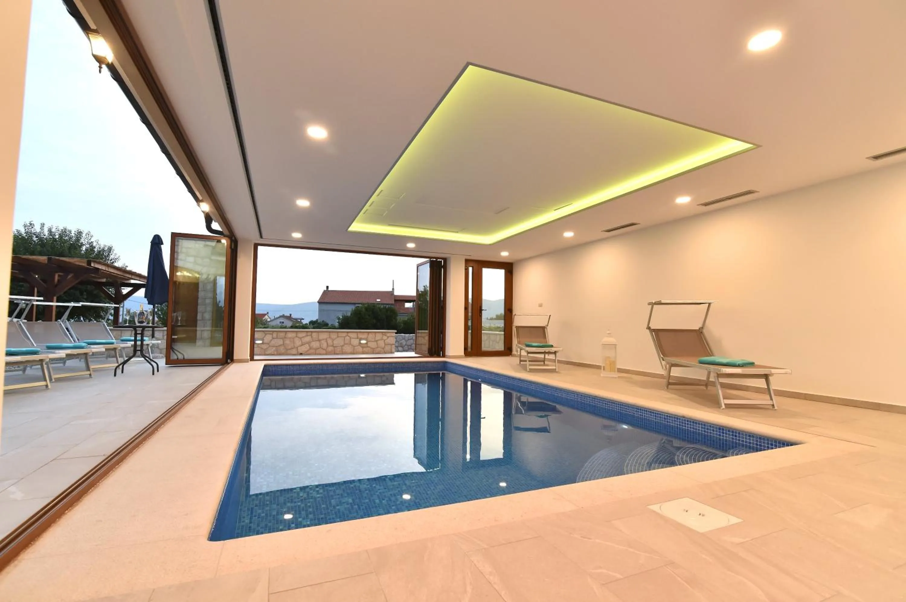 Pool view in Villa Muskatel KRK -with heated covered pool