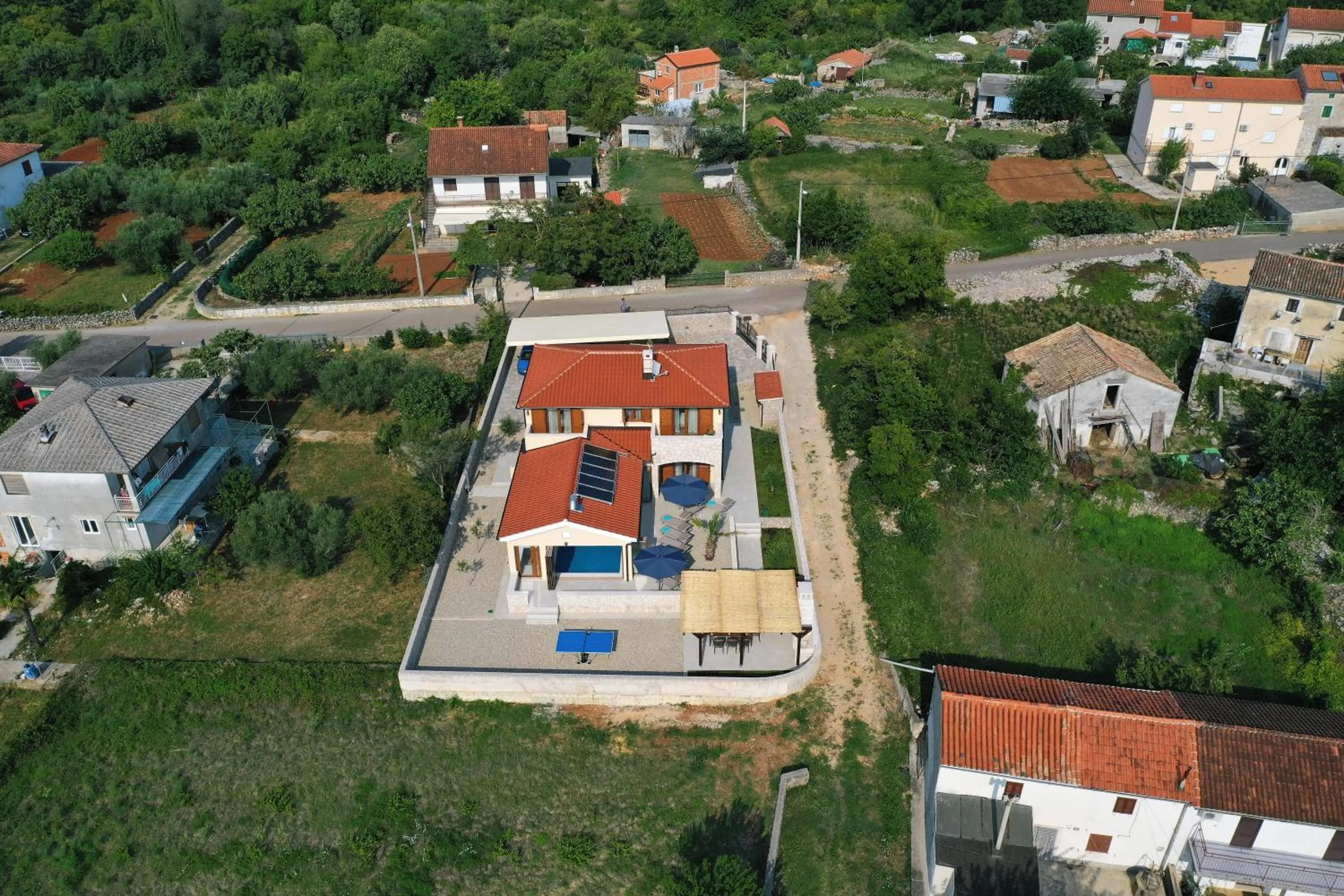 Bird's eye view in Villa Muskatel KRK -with heated covered pool