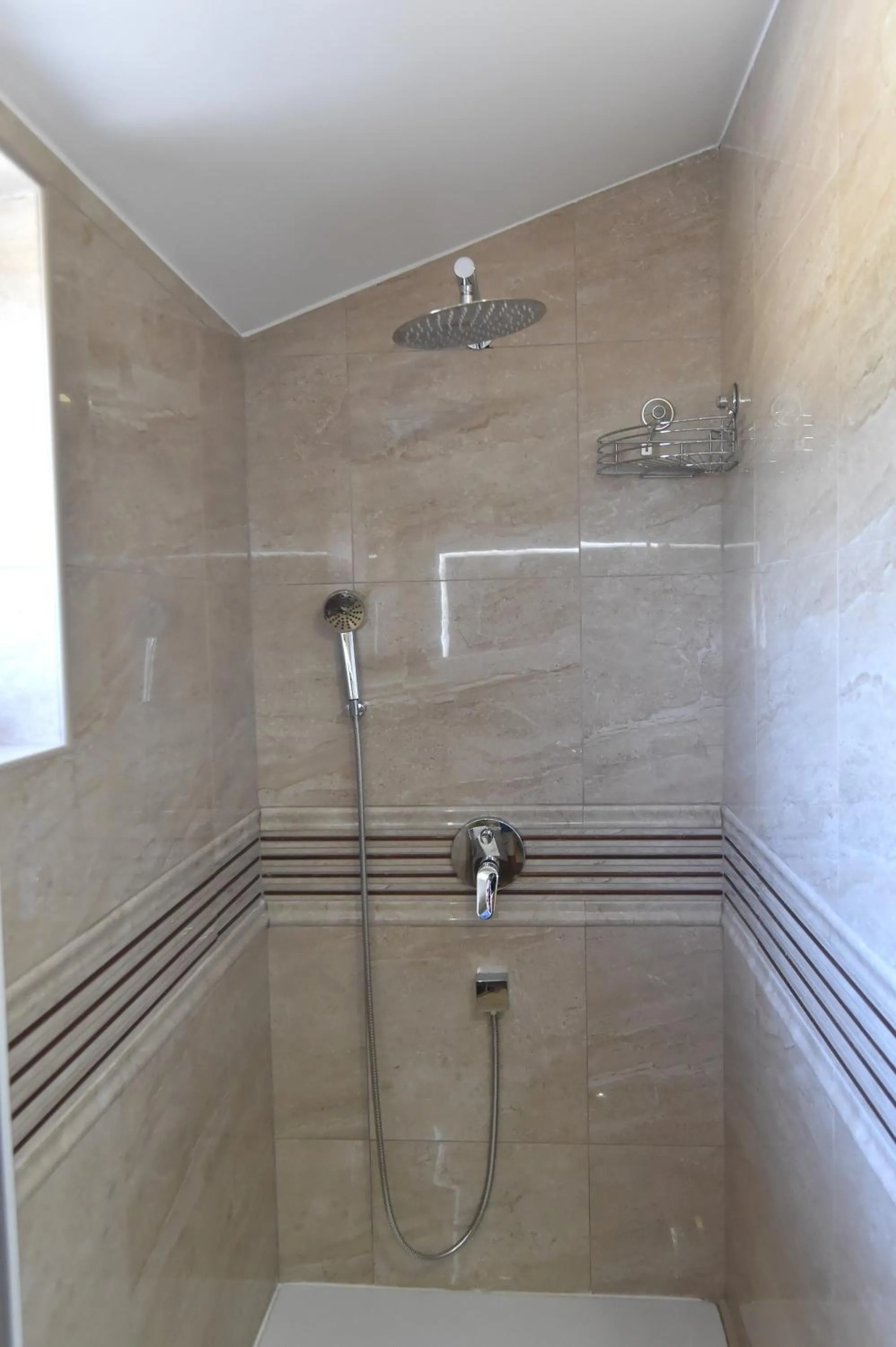 Shower in Villa Muskatel KRK -with heated covered pool