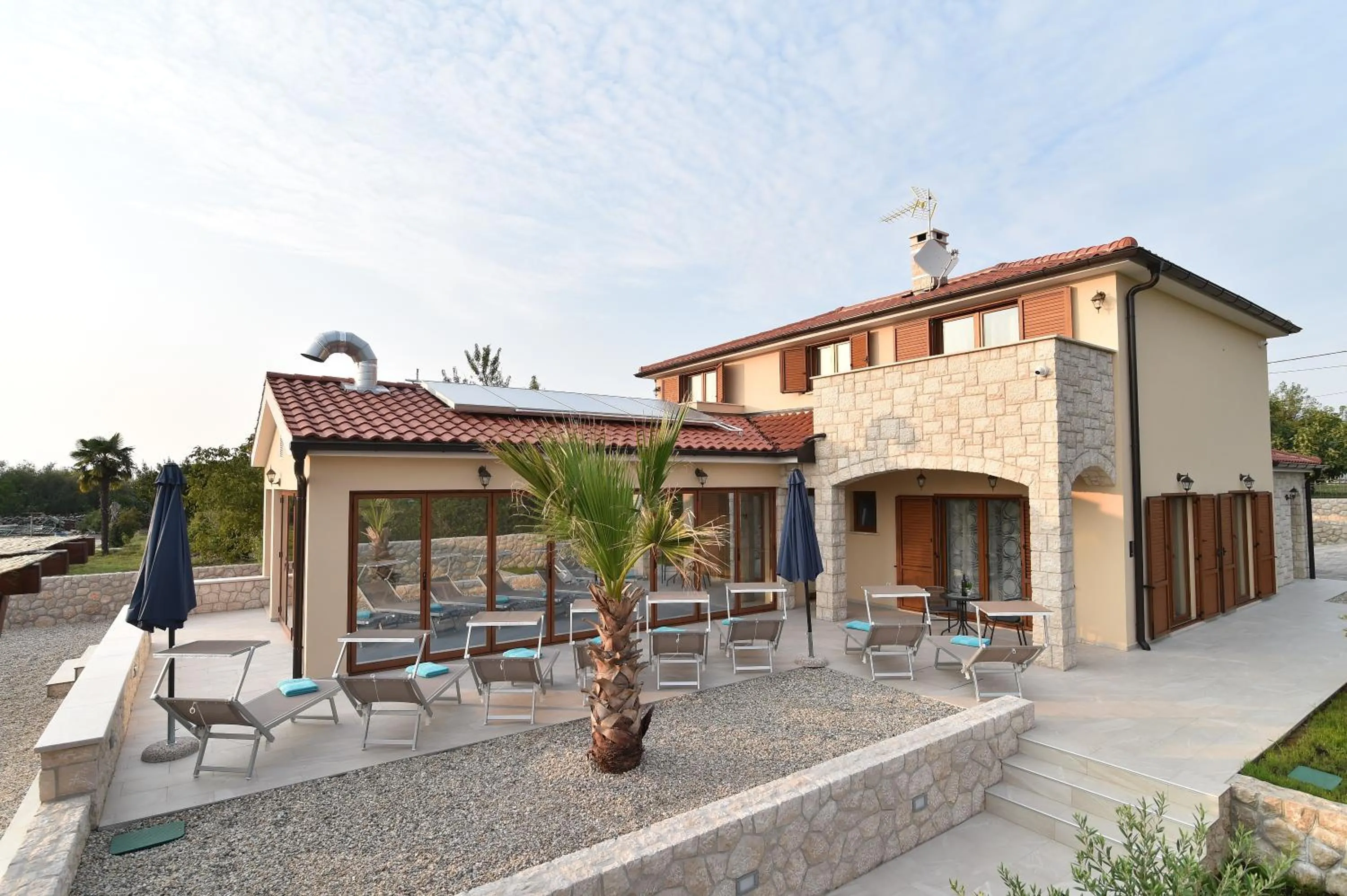 Day in Villa Muskatel KRK -with heated covered pool
