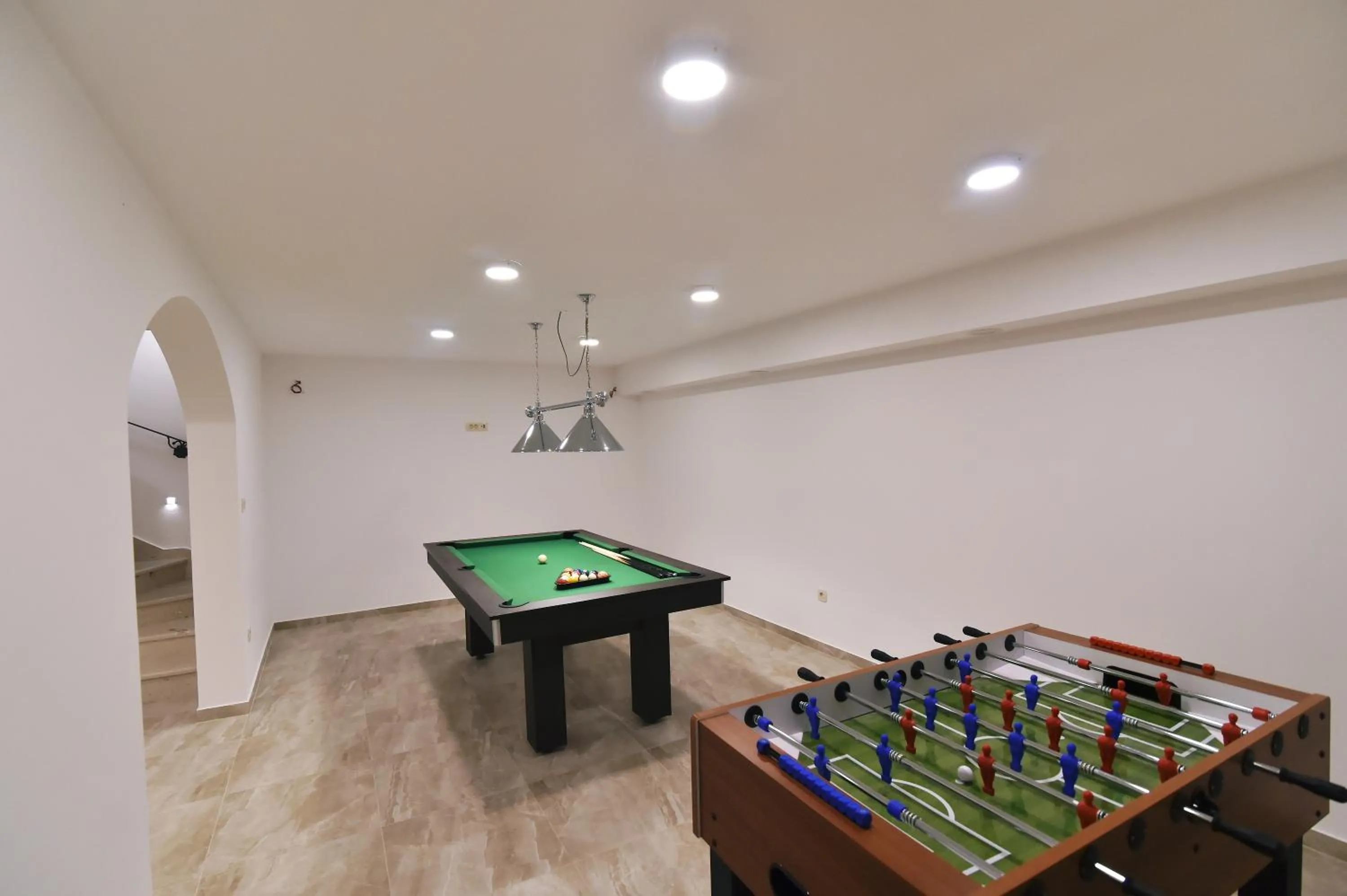 Billiard in Villa Muskatel KRK -with heated covered pool