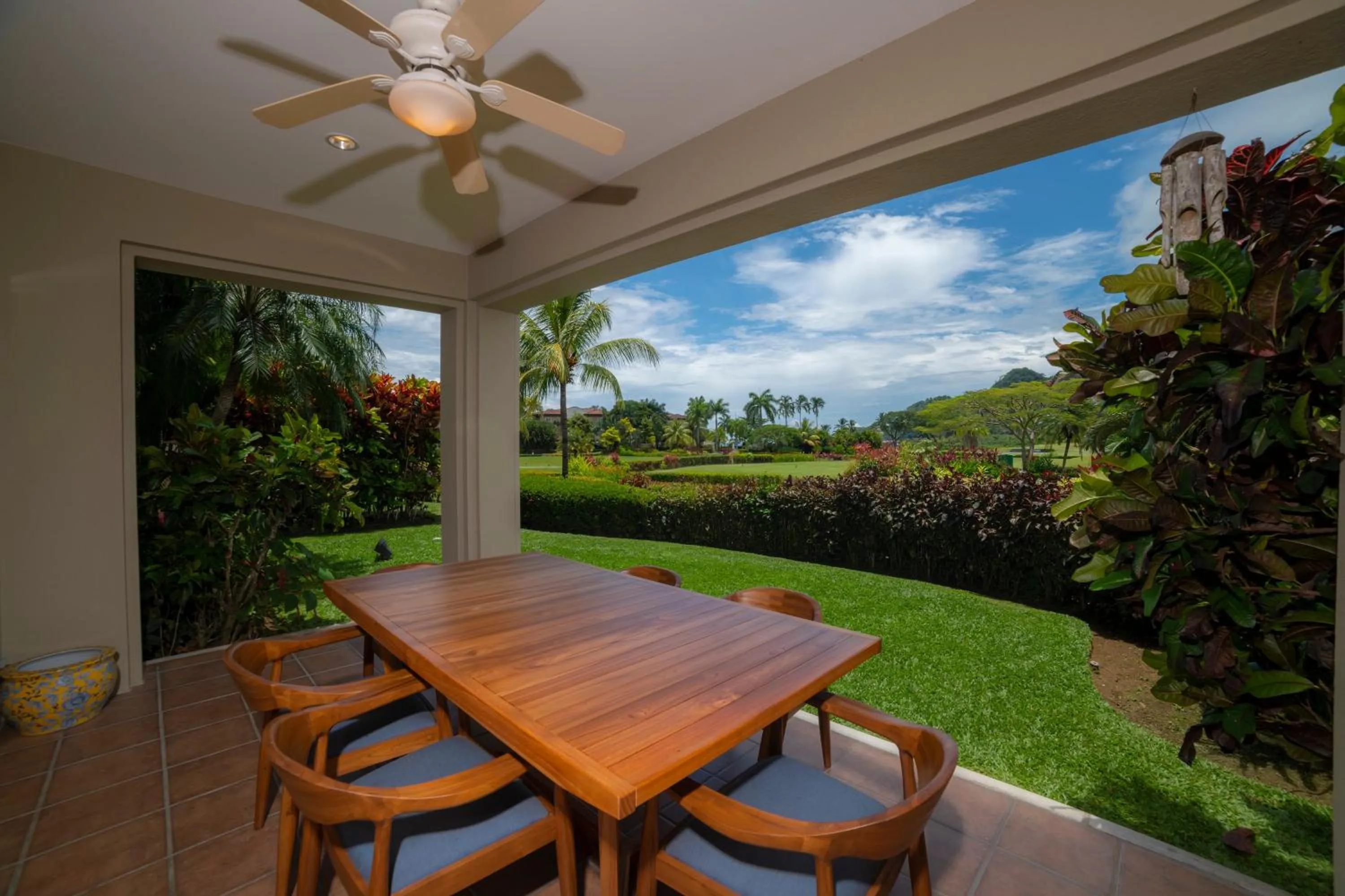 Del Mar 4N 3 bdr Garden View in Los Suenos