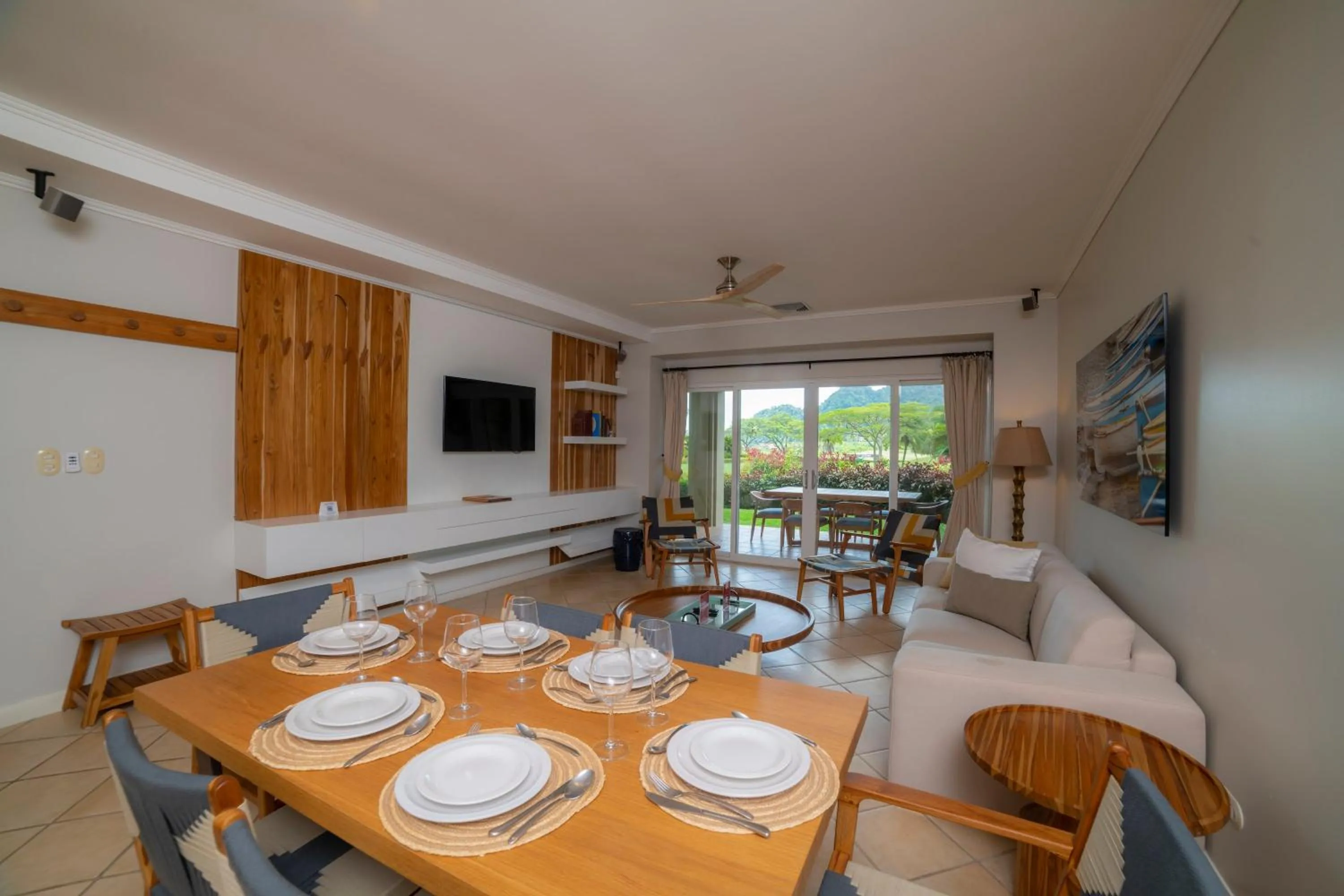 Del Mar 4N 3 bdr Garden View in Los Suenos