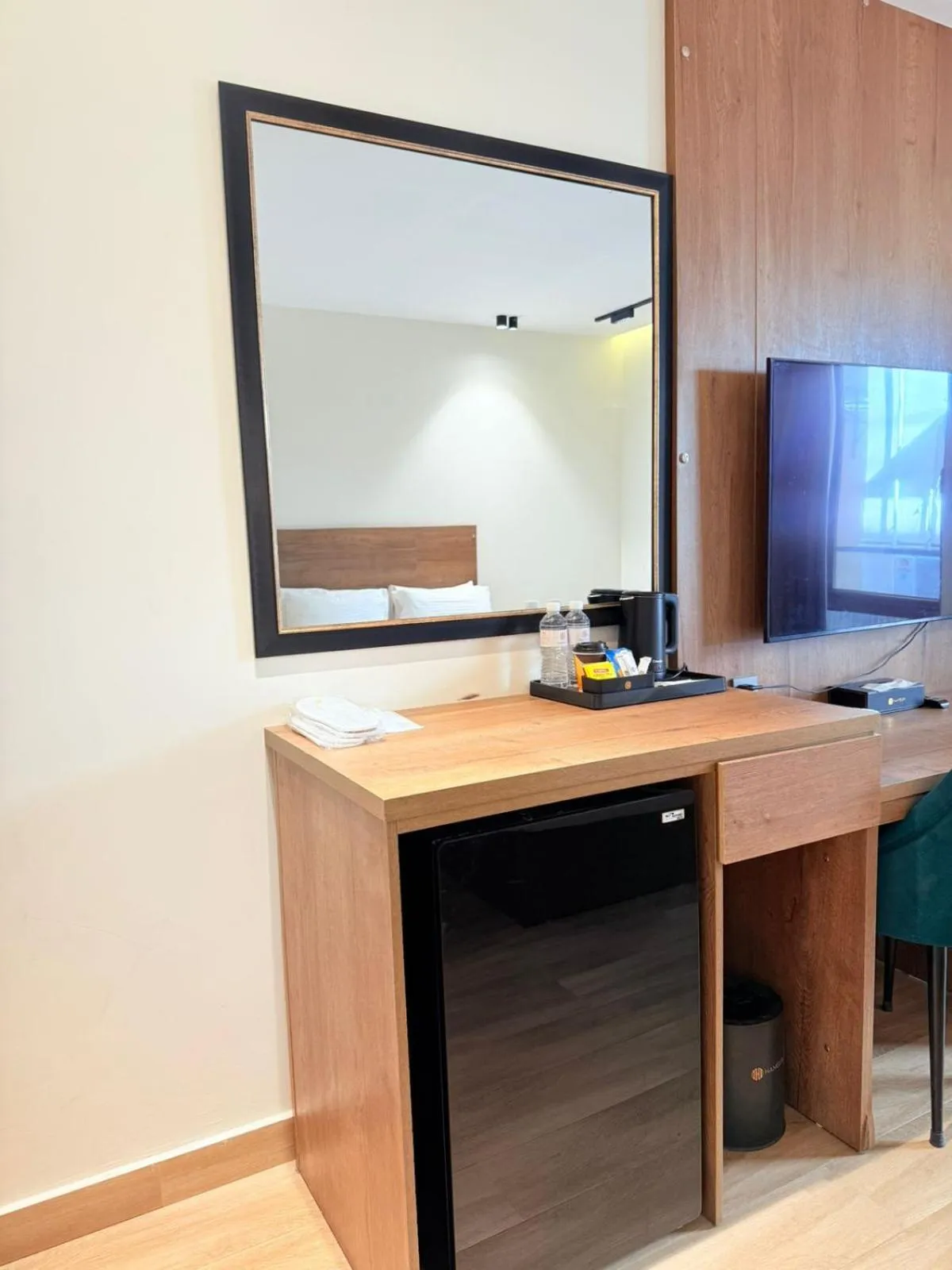 Kitchen or kitchenette in Hamsun Shahrah-e-Faisal