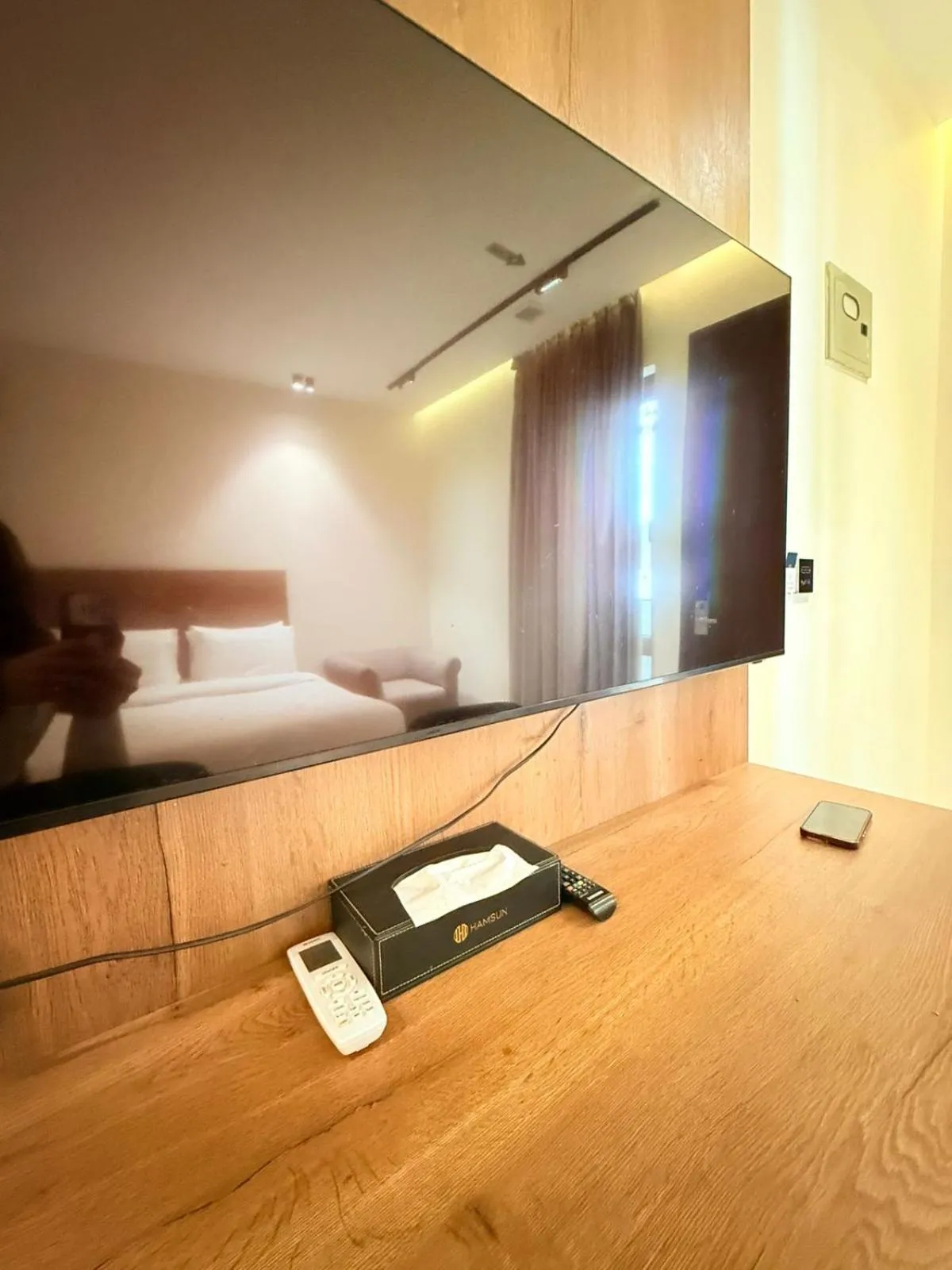 Bed in Hamsun Shahrah-e-Faisal