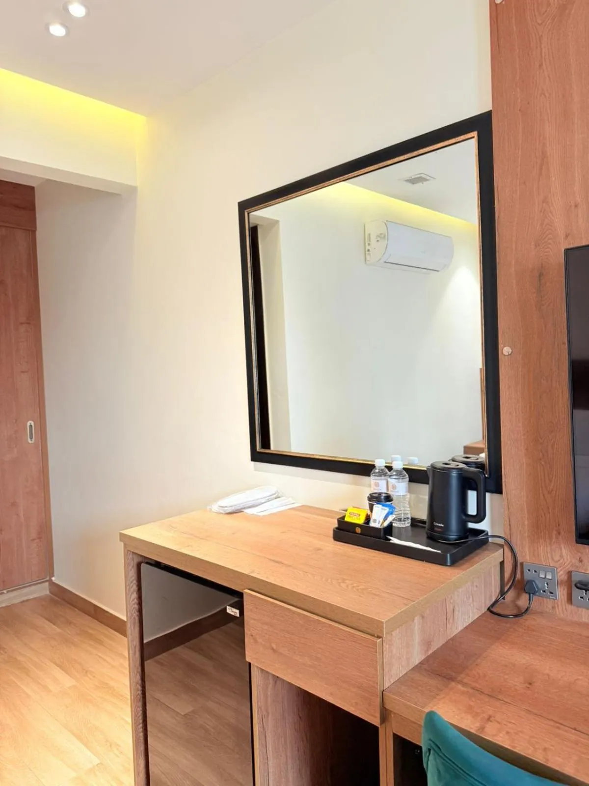 TV and multimedia in Hamsun Shahrah-e-Faisal