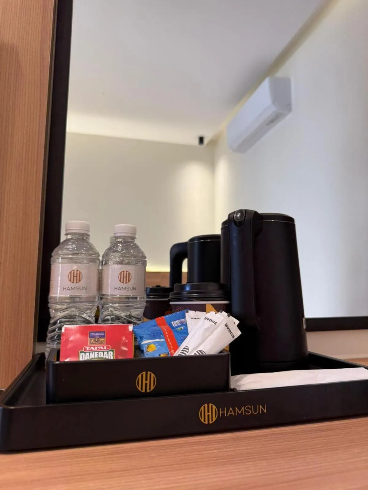 Kitchen or kitchenette in Hamsun Shahrah-e-Faisal