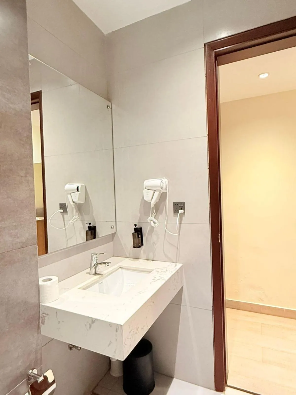 Bathroom in Hamsun Shahrah-e-Faisal