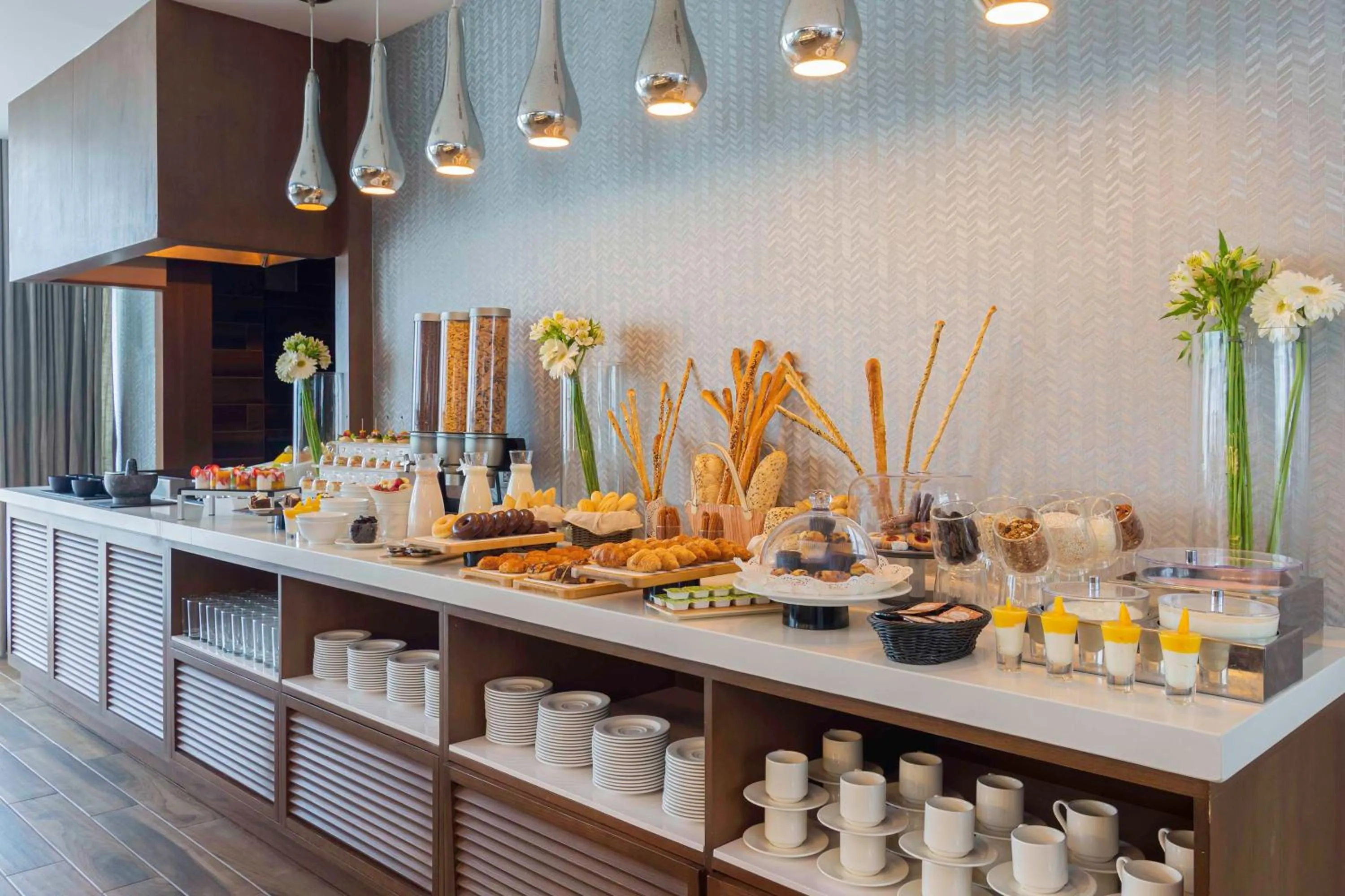 Breakfast in Avani Cancun Airport