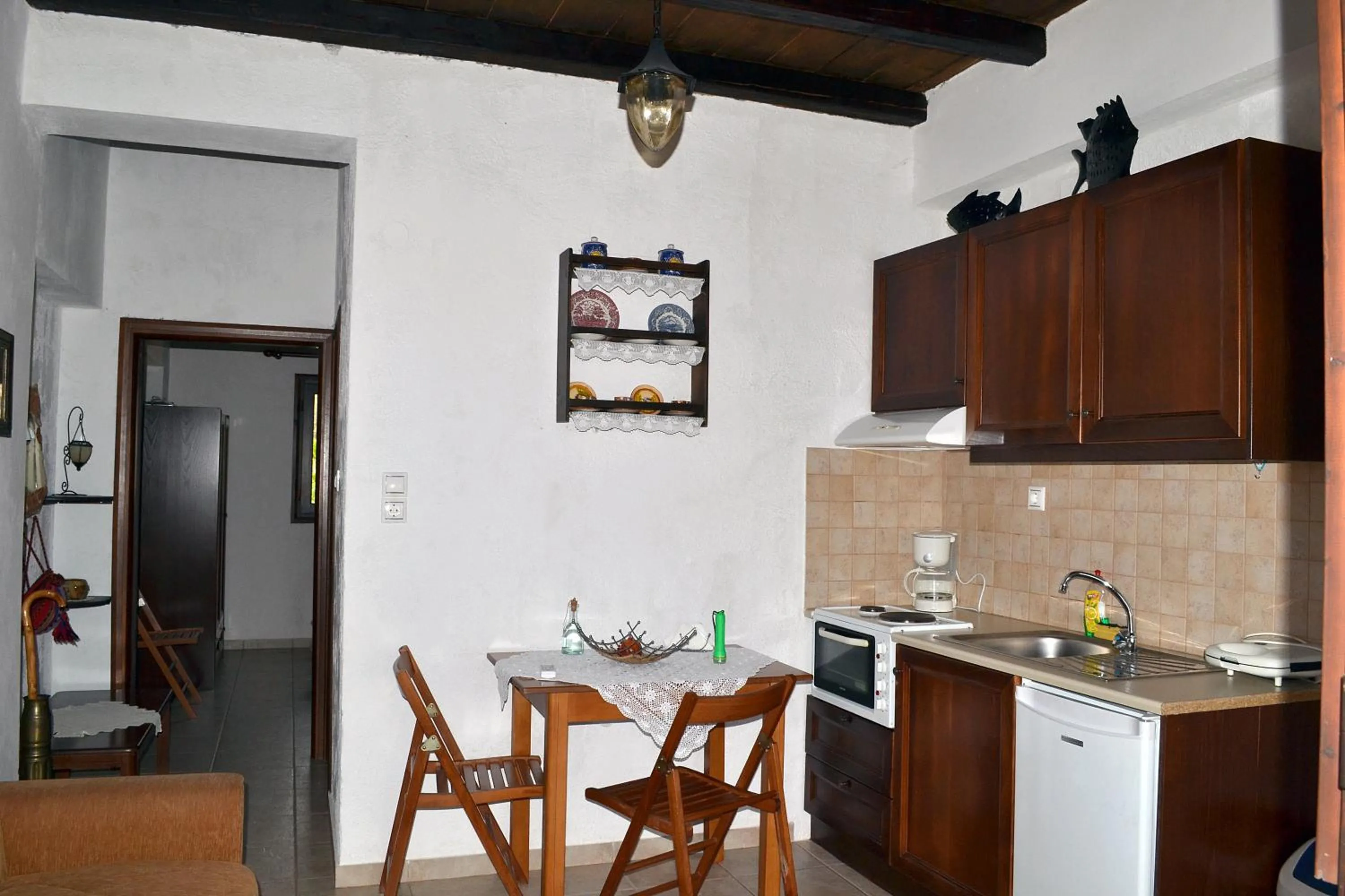 Kitchen or kitchenette in Katerina Apartments
