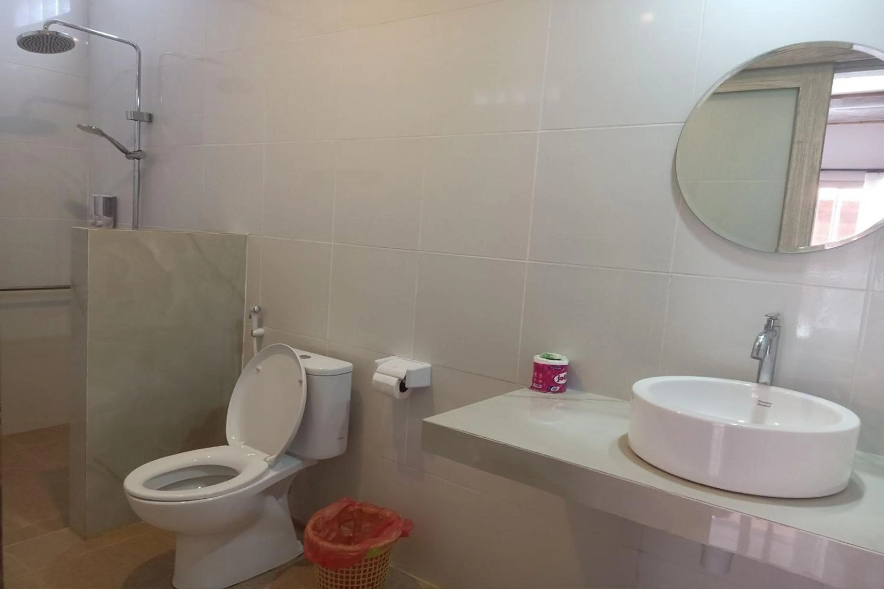 Shower in The Beach Huts Lembongan