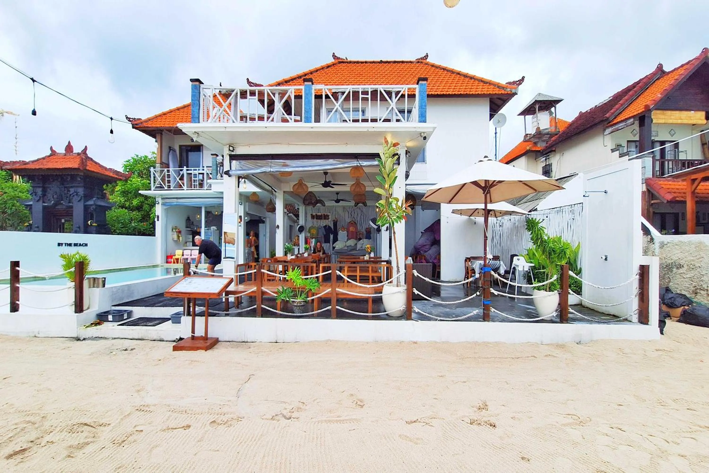 Property building in The Beach Huts Lembongan