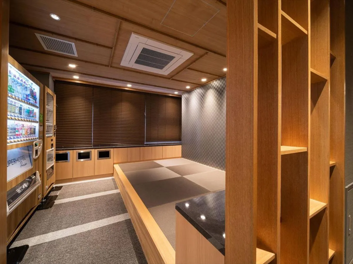 Lobby or reception, Bed in Super Hotel Premier Saitama Higashiguchi