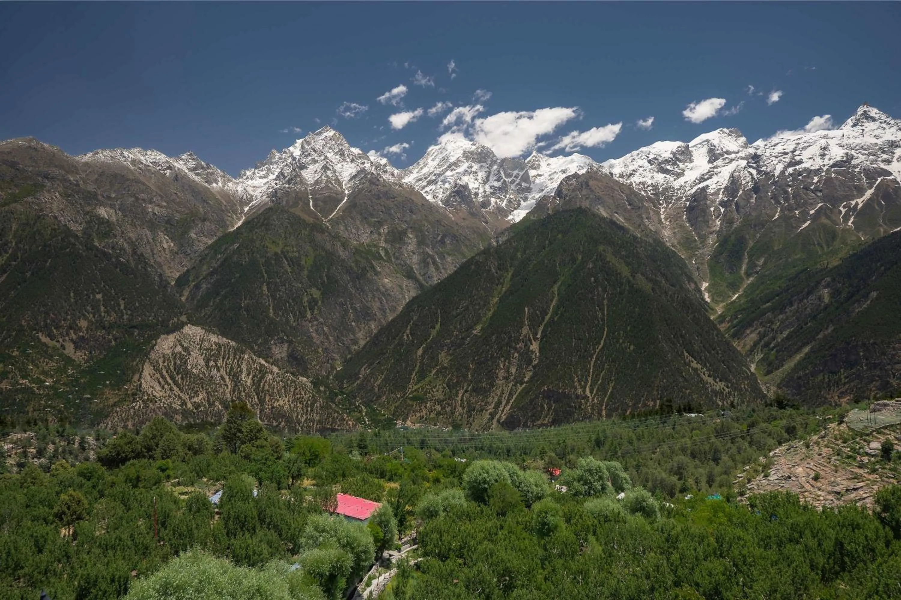 Natural landscape in Echor The Alpine Crest Kalpa