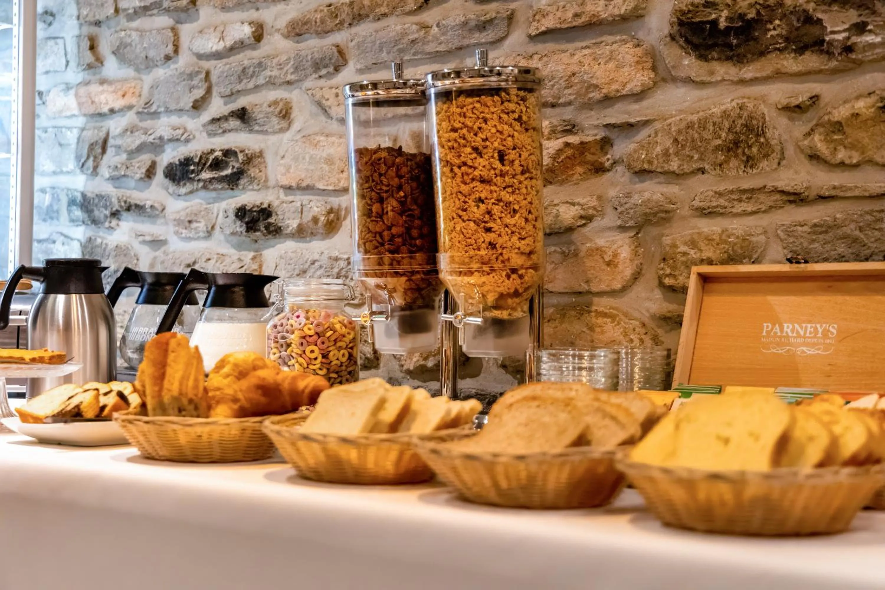 Breakfast in Hotel Elizabeth - Intra Muros