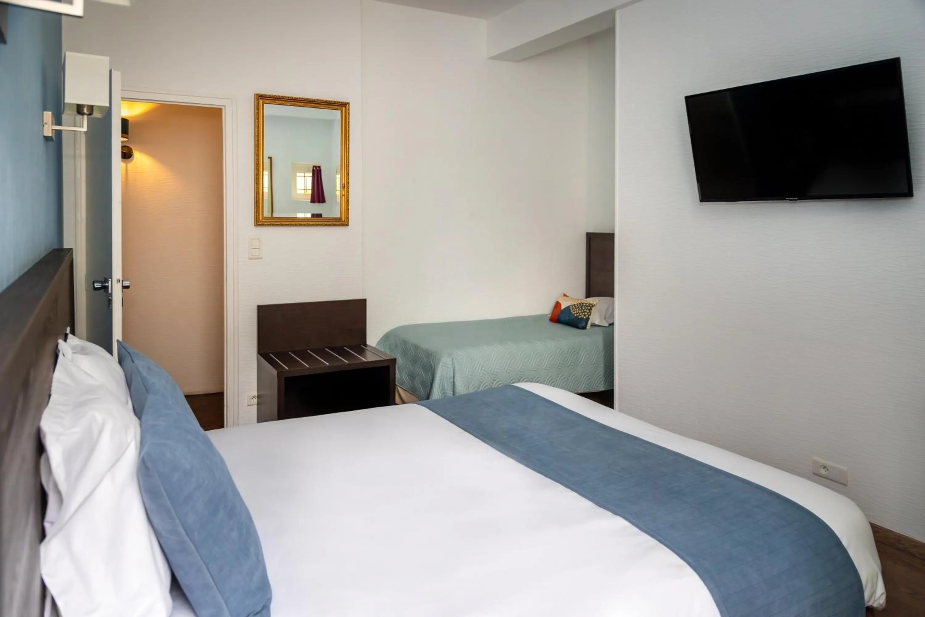 Property building, Bed in Hotel Elizabeth - Intra Muros