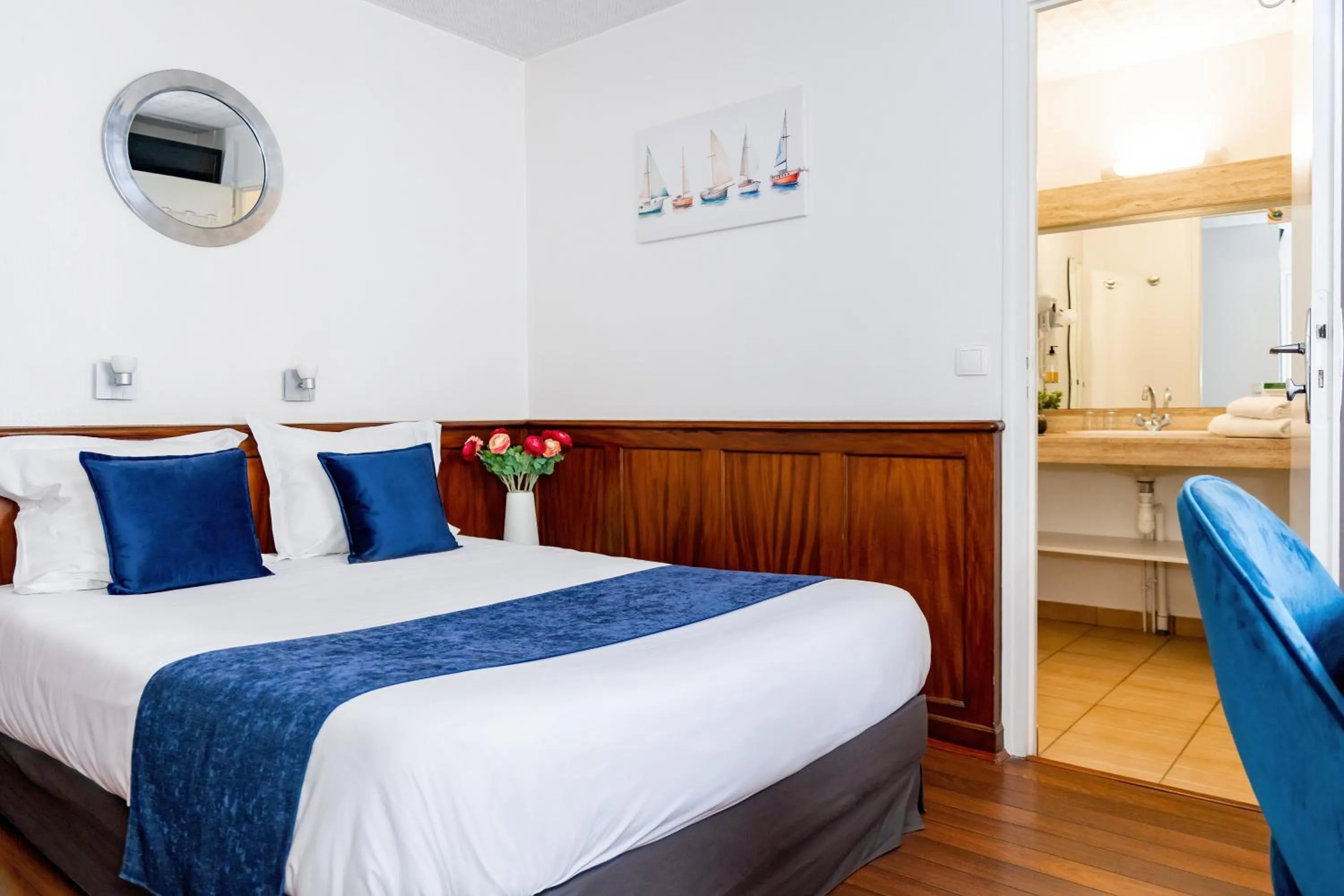 Photo of the whole room, Bed in Hotel Elizabeth - Intra Muros