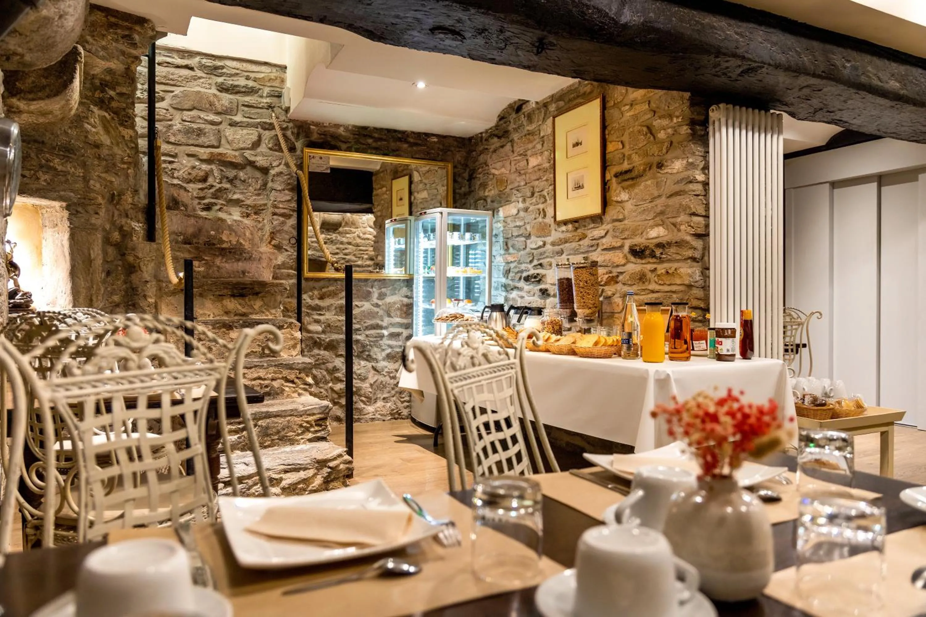 Breakfast in Hotel Elizabeth - Intra Muros