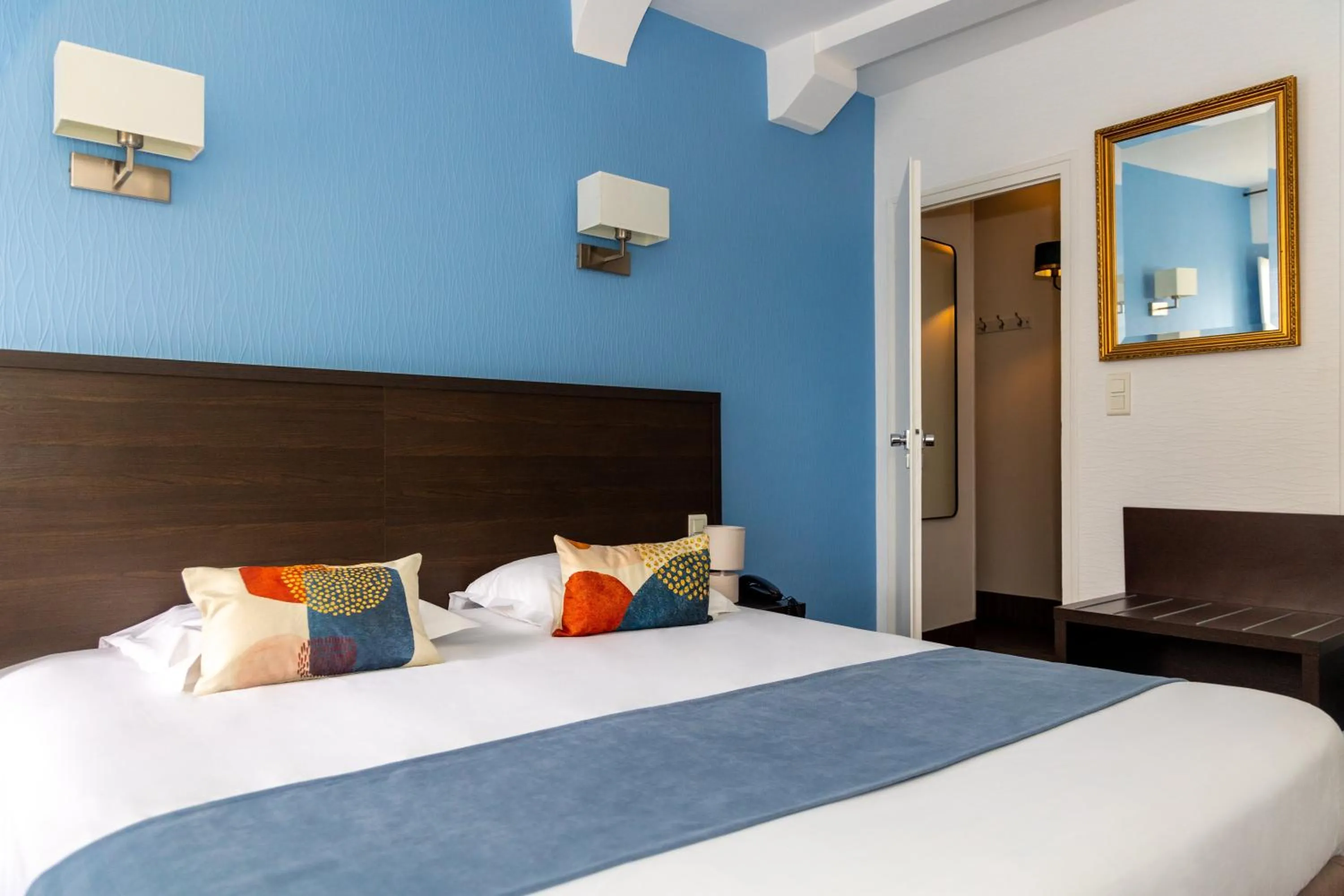 Property building, Bed in Hotel Elizabeth - Intra Muros