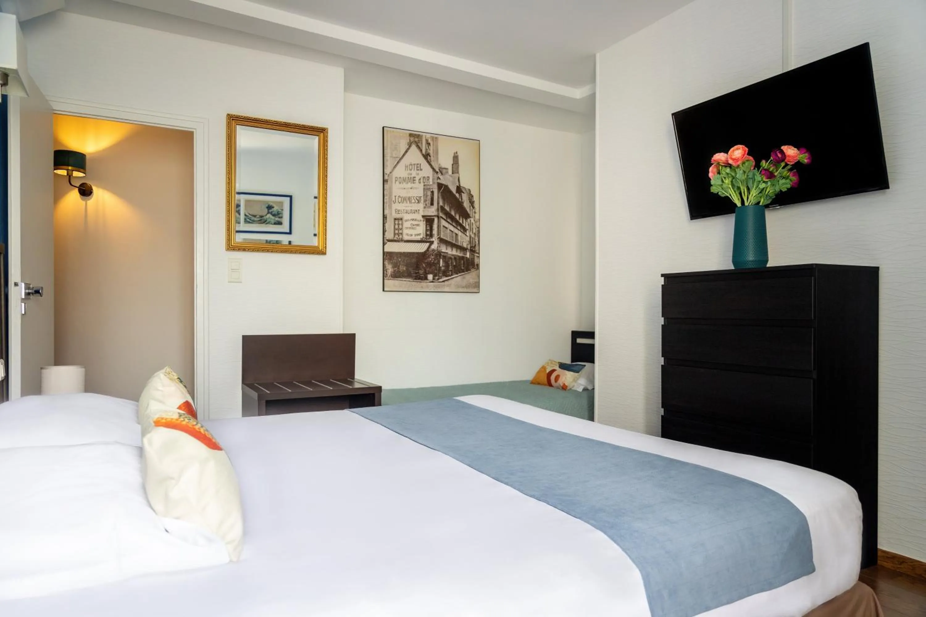 Property building, Bed in Hotel Elizabeth - Intra Muros