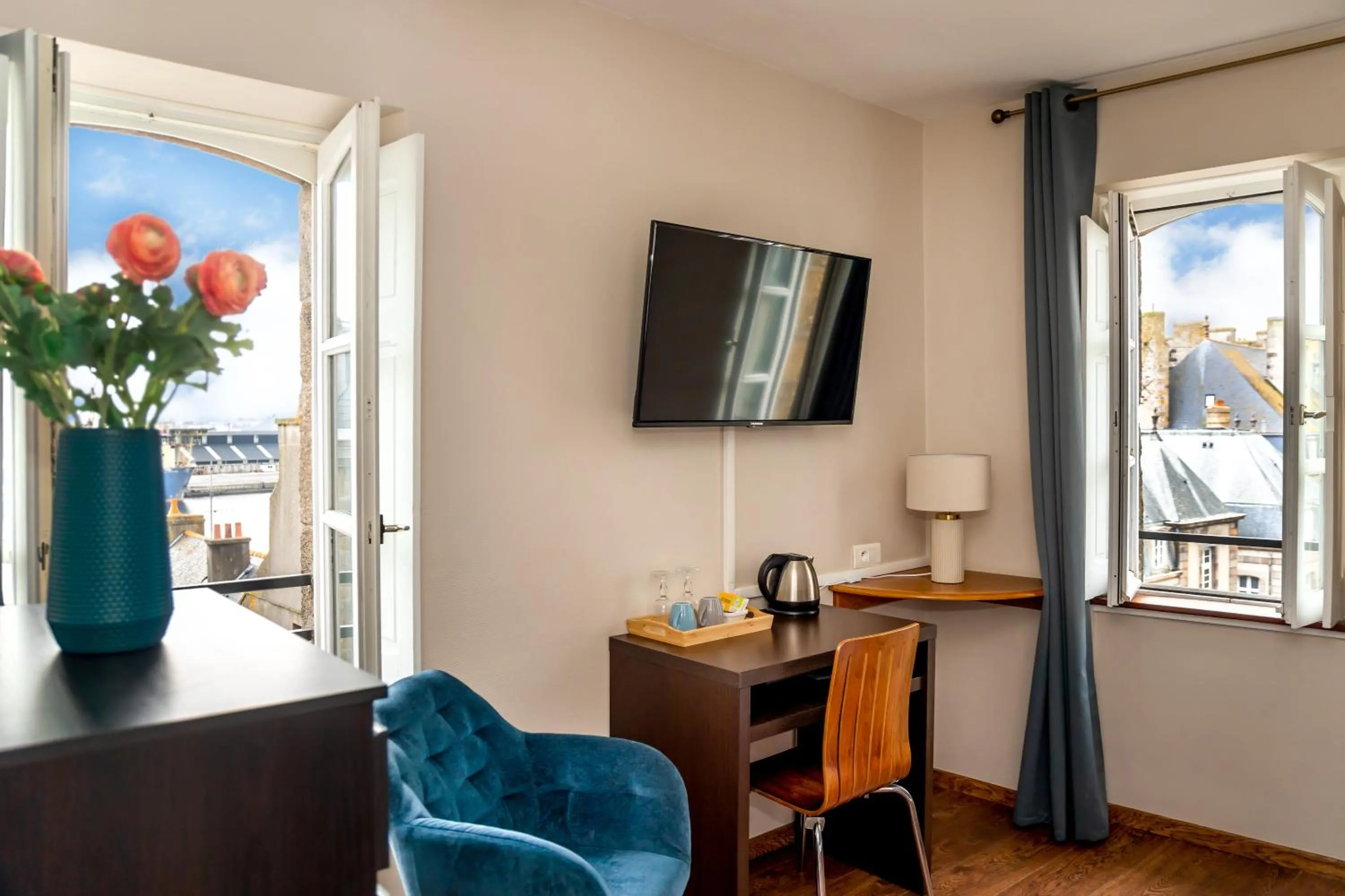 Photo of the whole room in Hotel Elizabeth - Intra Muros