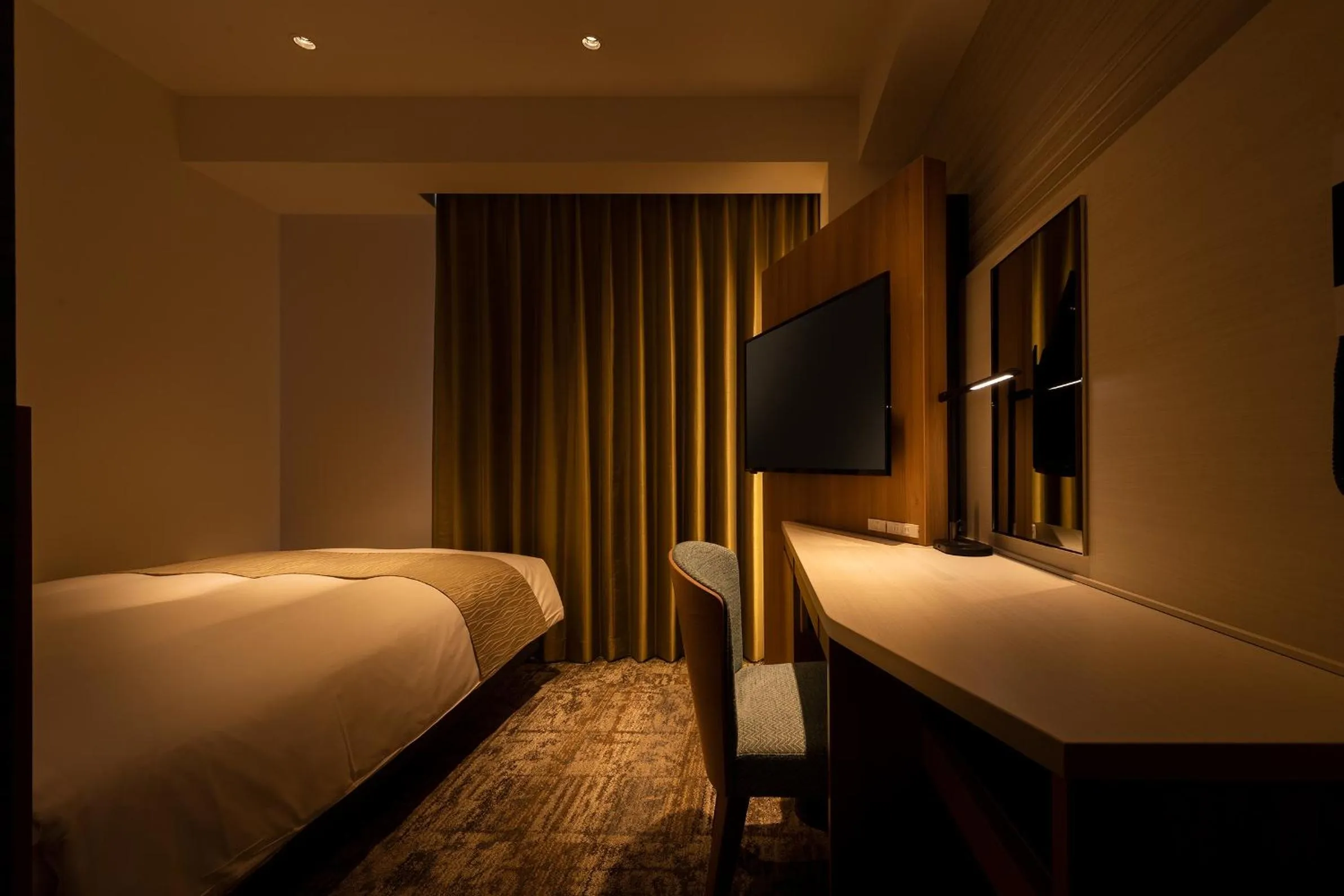 Photo of the whole room, Bed in Shizutetsu Hotel Prezio Tokyo Tamachi