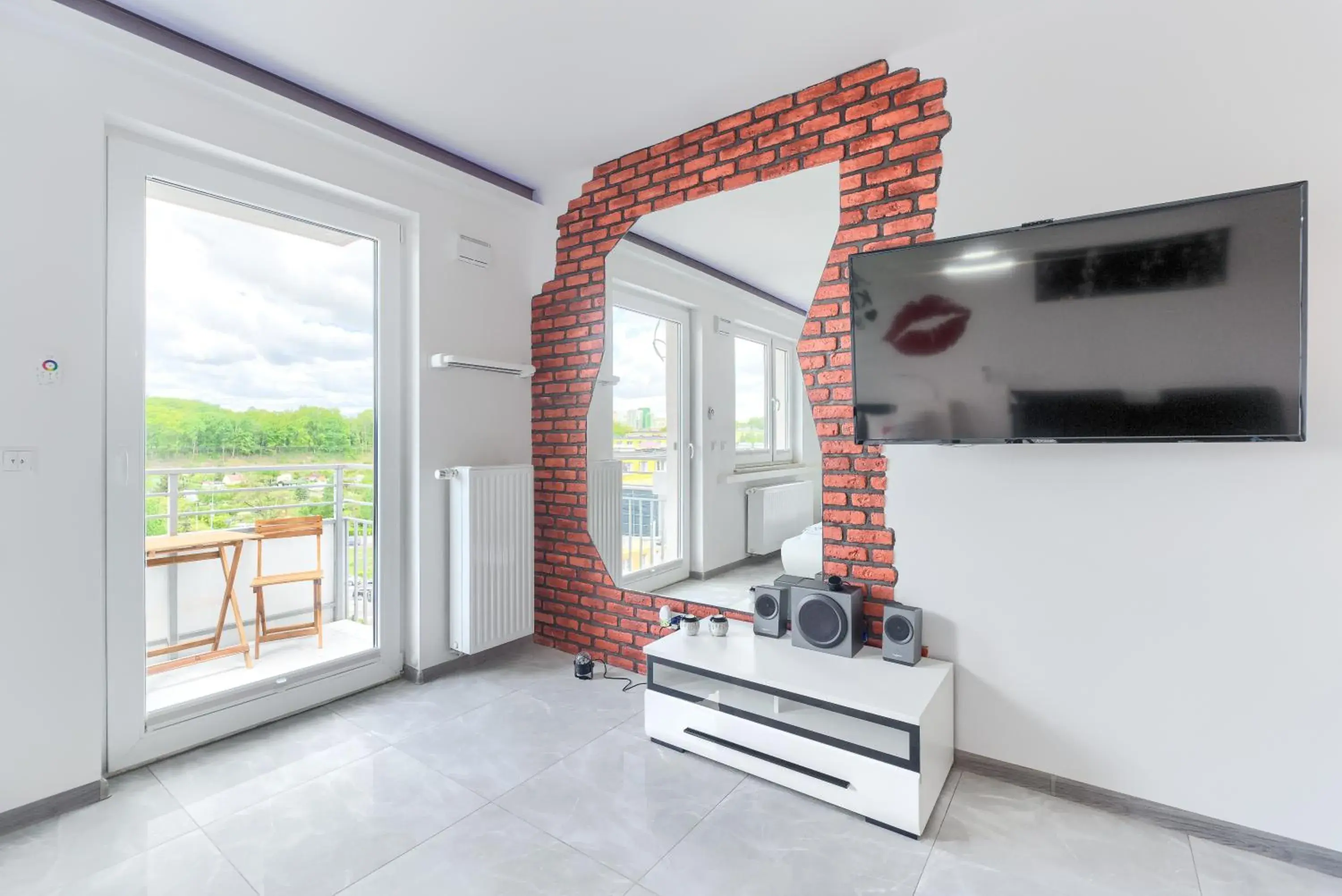 Apartment in Good Day Apartments- private parking new town Apartment in Good Day Apartments- private parking new town