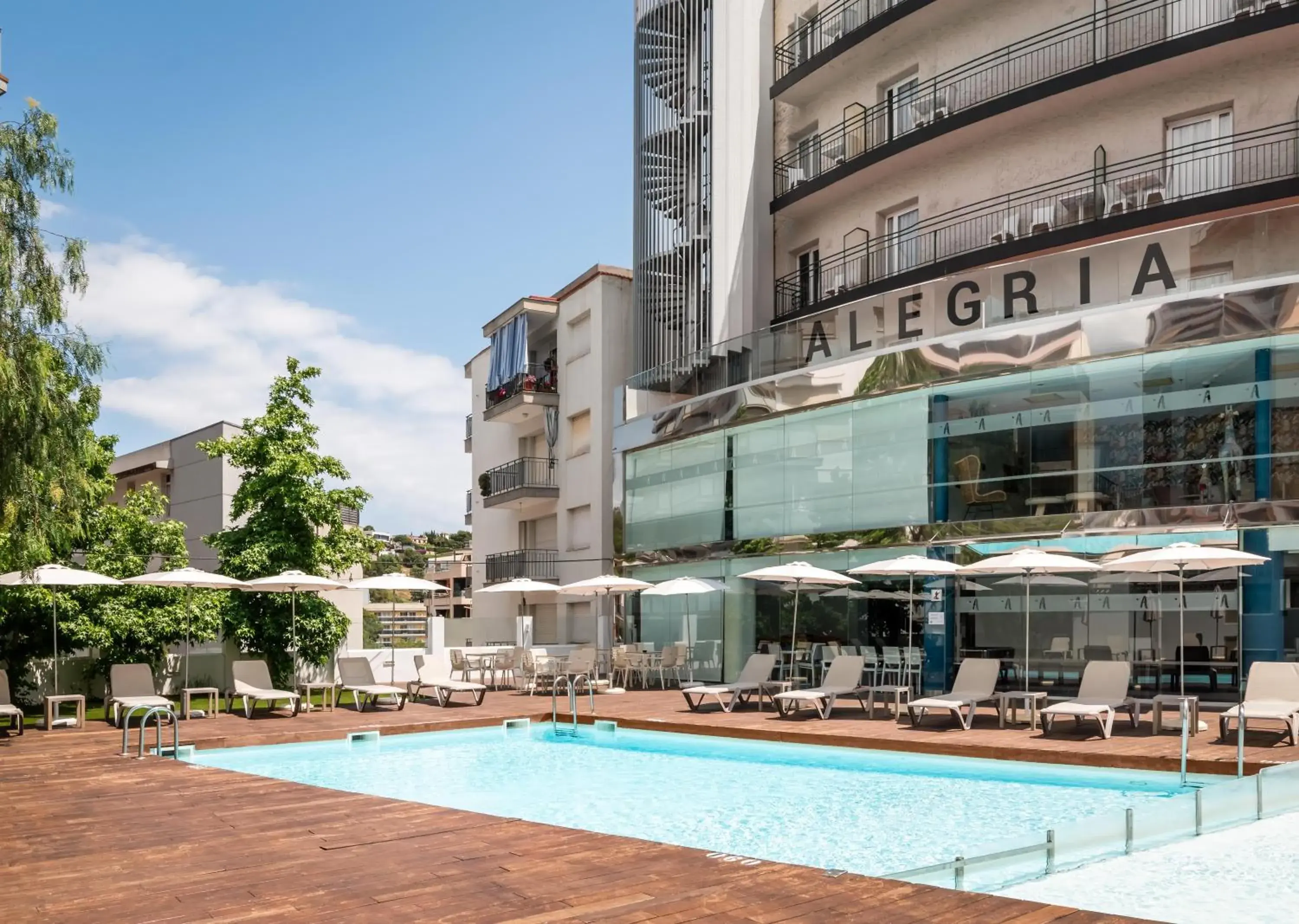 Swimming pool in ALEGRIA Sun Village Swimming pool in ALEGRIA Sun Village