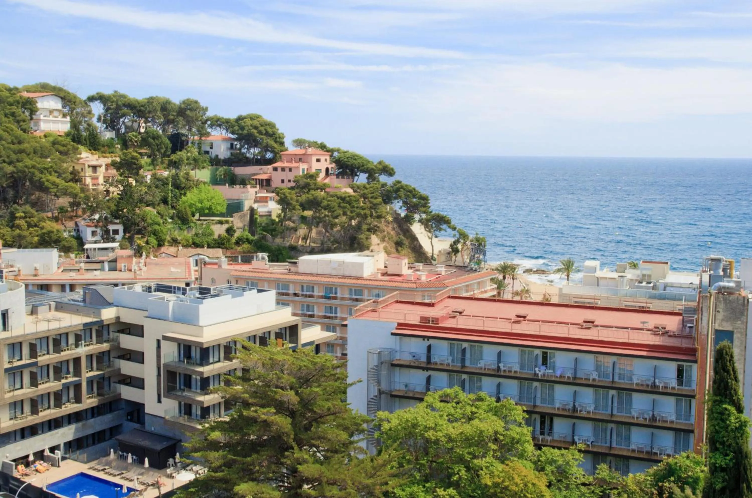 Property building in ALEGRIA Sun Village