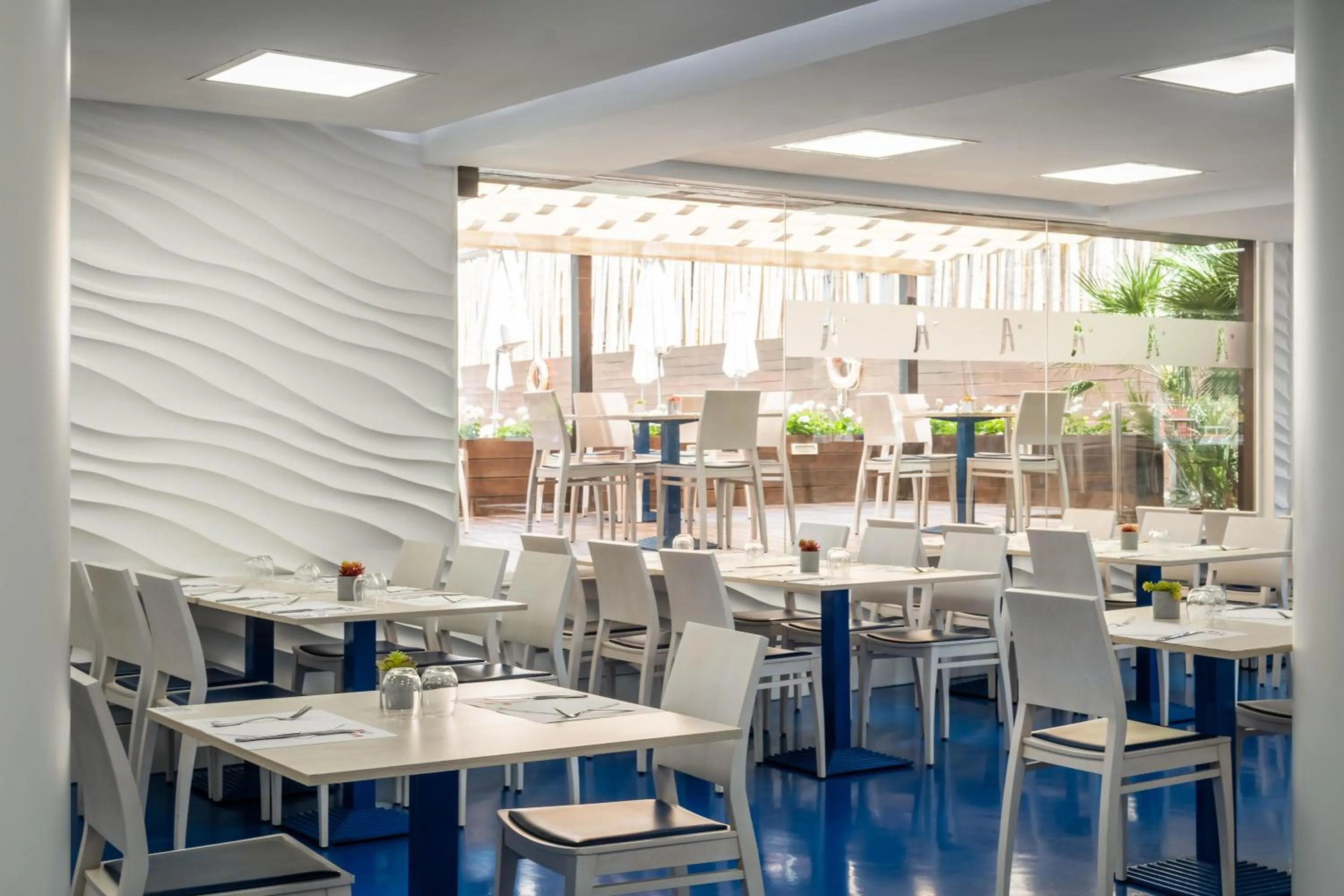 Restaurant/places to eat in ALEGRIA Sun Village