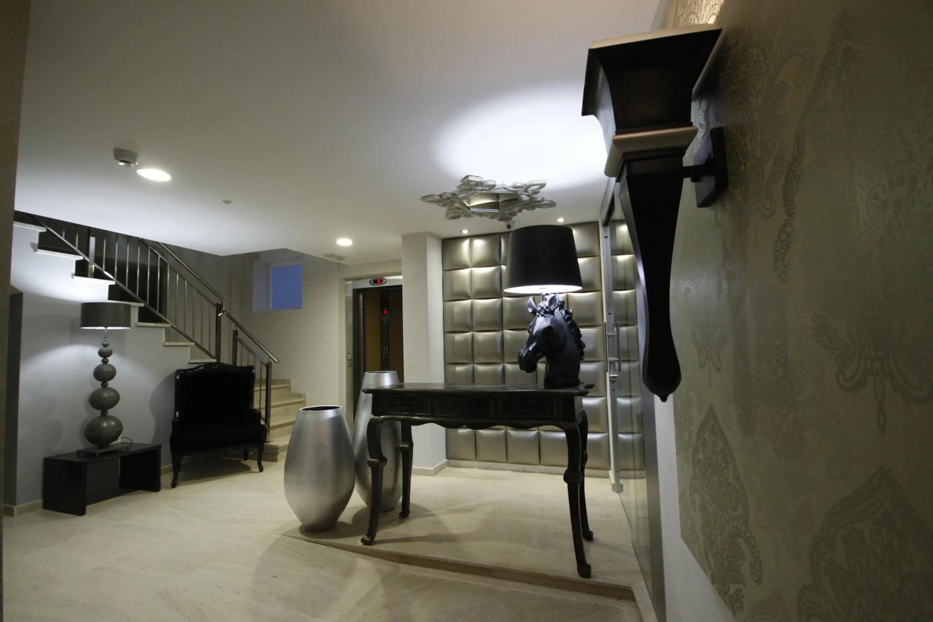 Lobby or reception in Alvear Suites