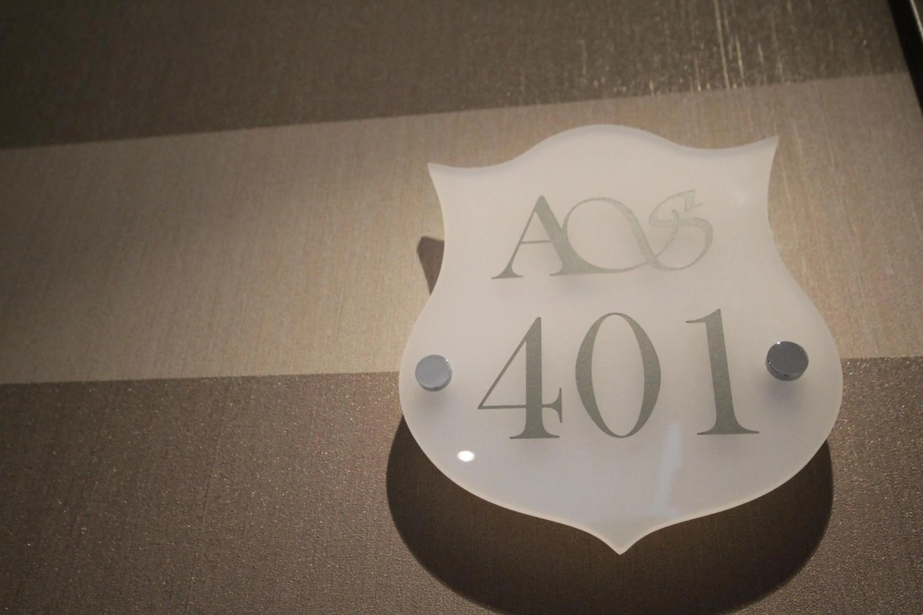 Logo/Certificate/Sign in Alvear Suites