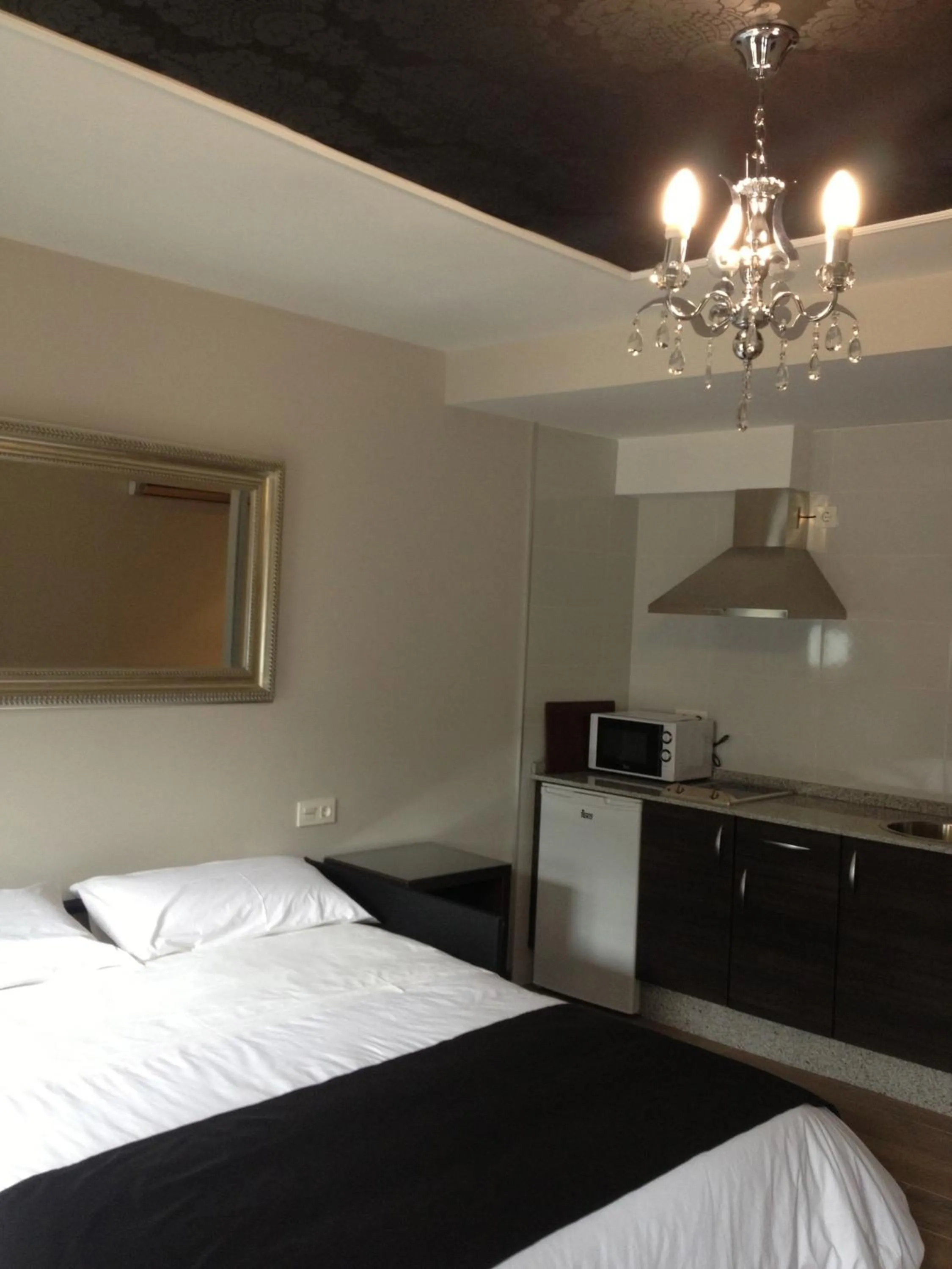 Decorative detail, Bed in Alvear Suites