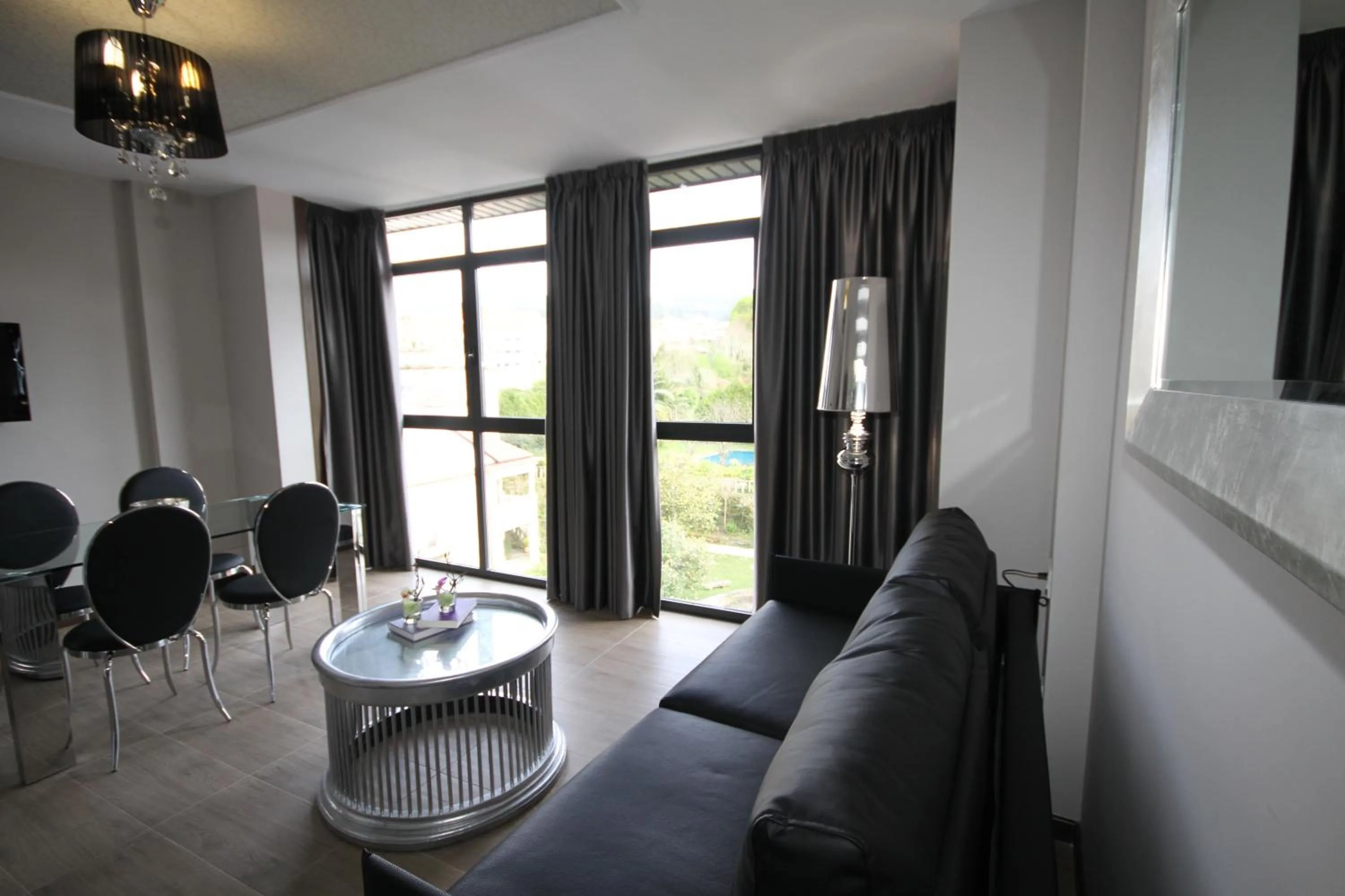 Day in Alvear Suites