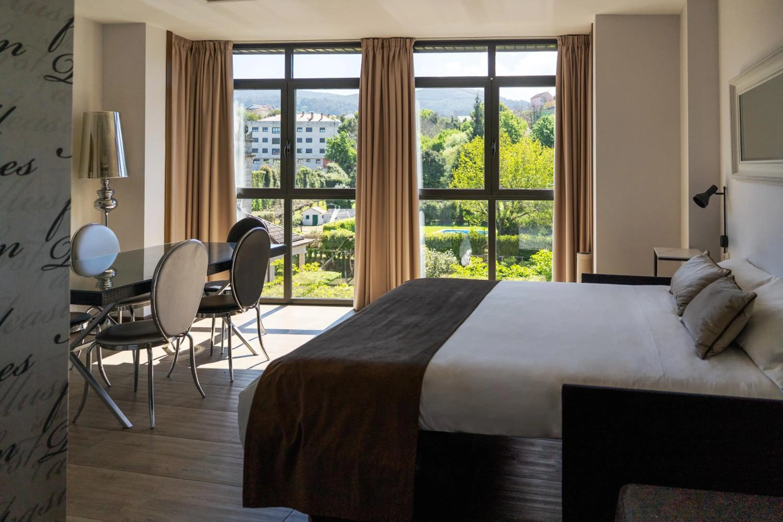 Photo of the whole room, Bed in Alvear Suites