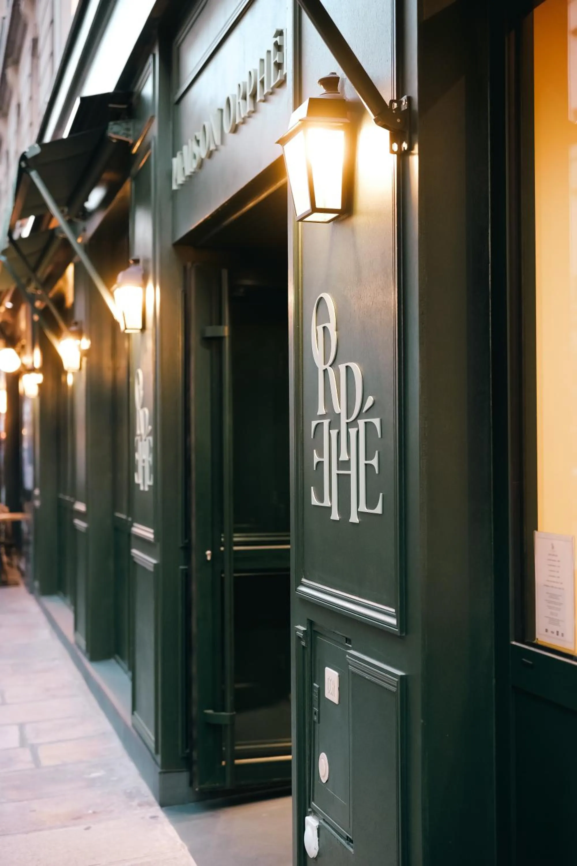Facade/entrance in Maison Orphée
