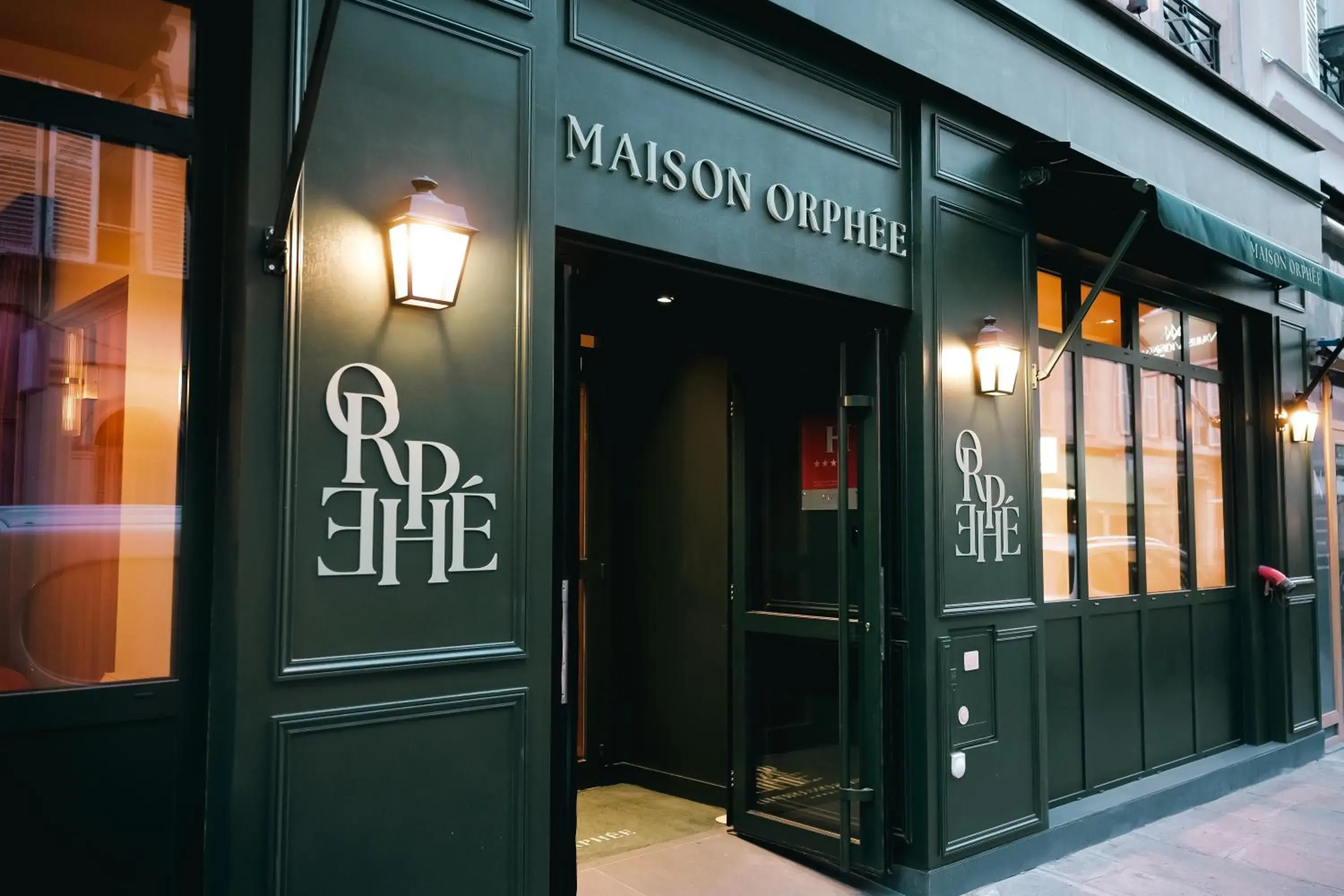 Facade/entrance in Maison Orphée Facade/entrance in Maison Orphée